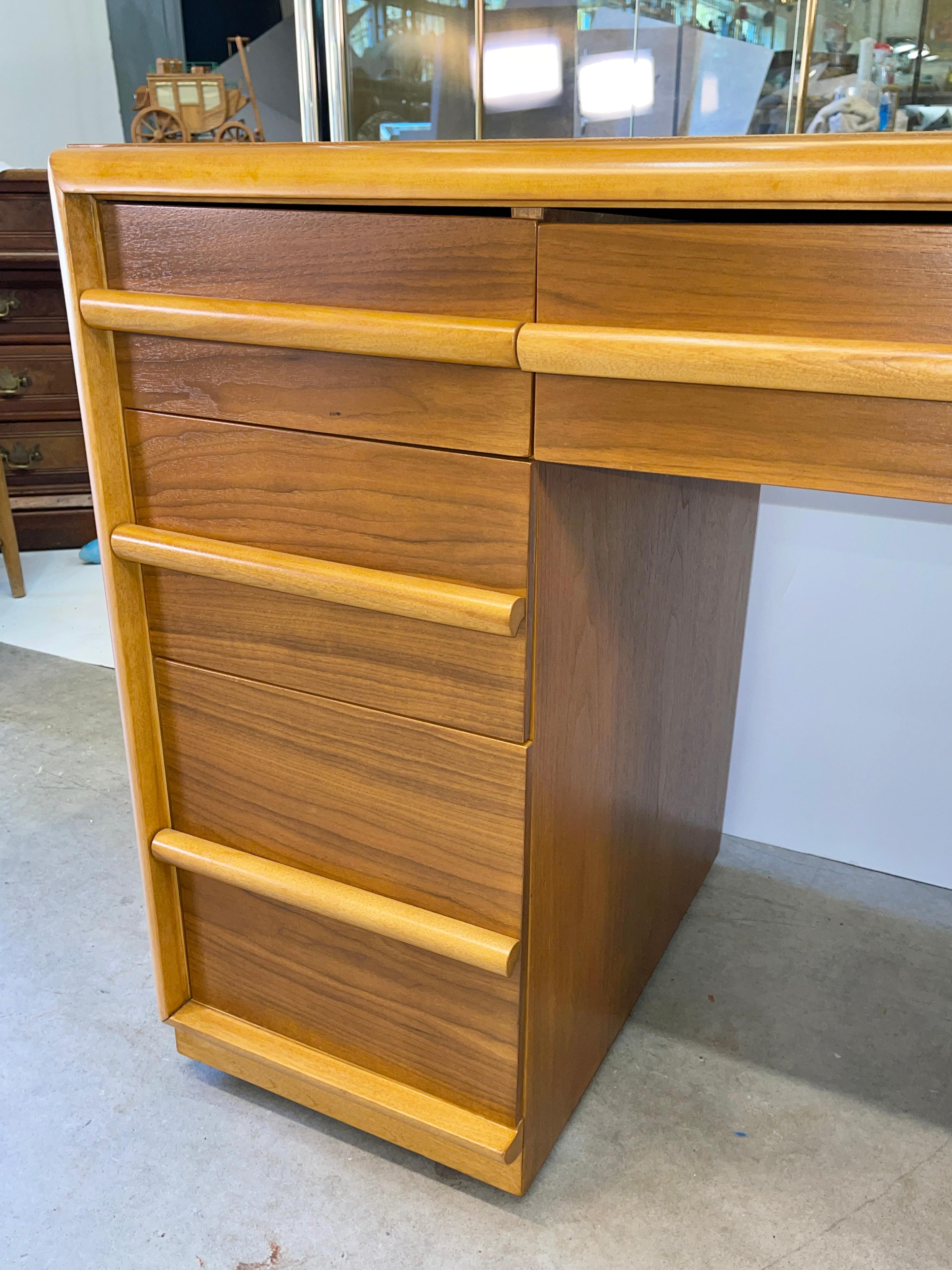 T. H. Robsjohn-Gibbings Kneehole Desk for Widdicomb 4