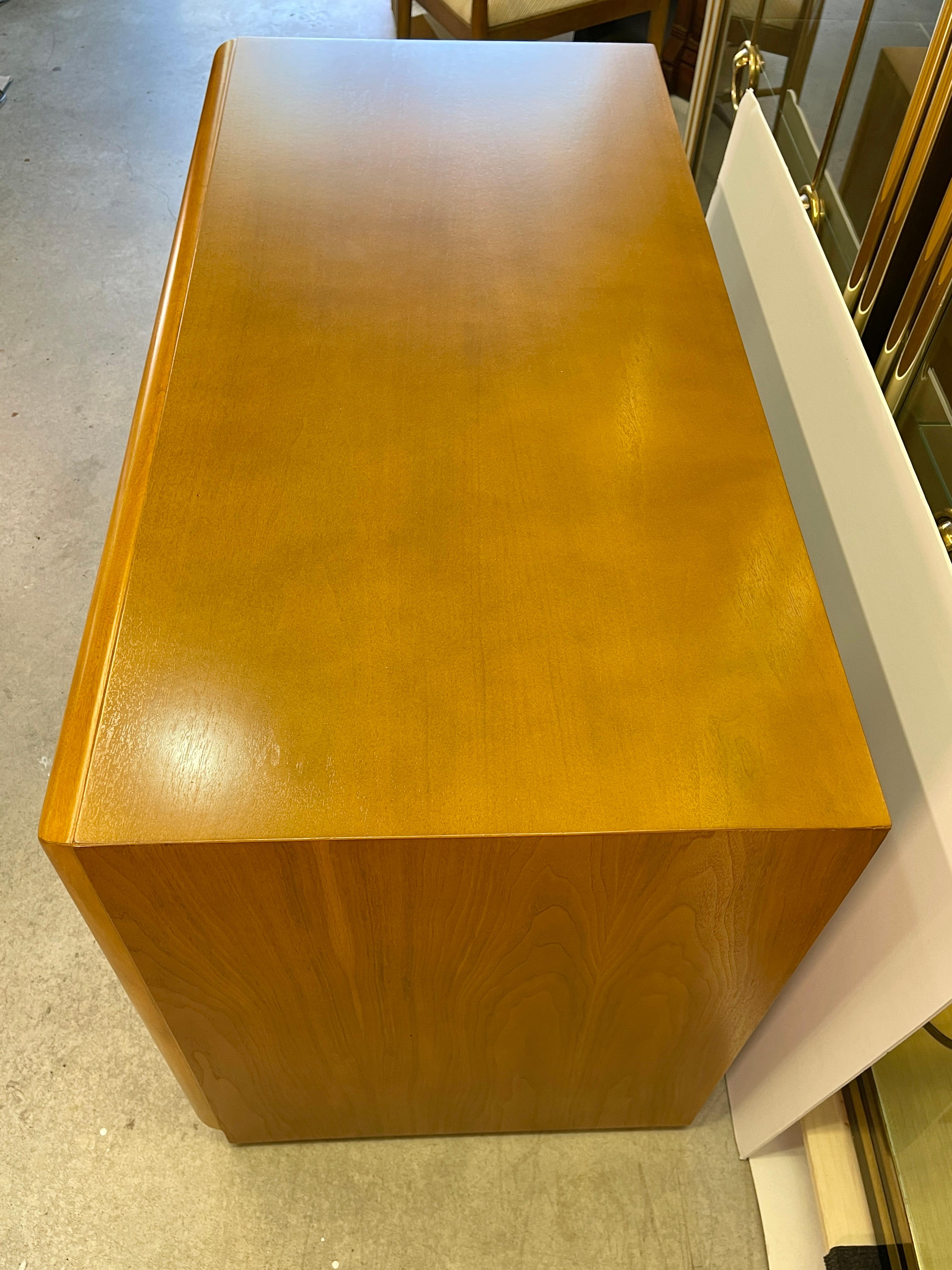 T. H. Robsjohn-Gibbings Kneehole Desk for Widdicomb In Good Condition For Sale In Hanover, MA