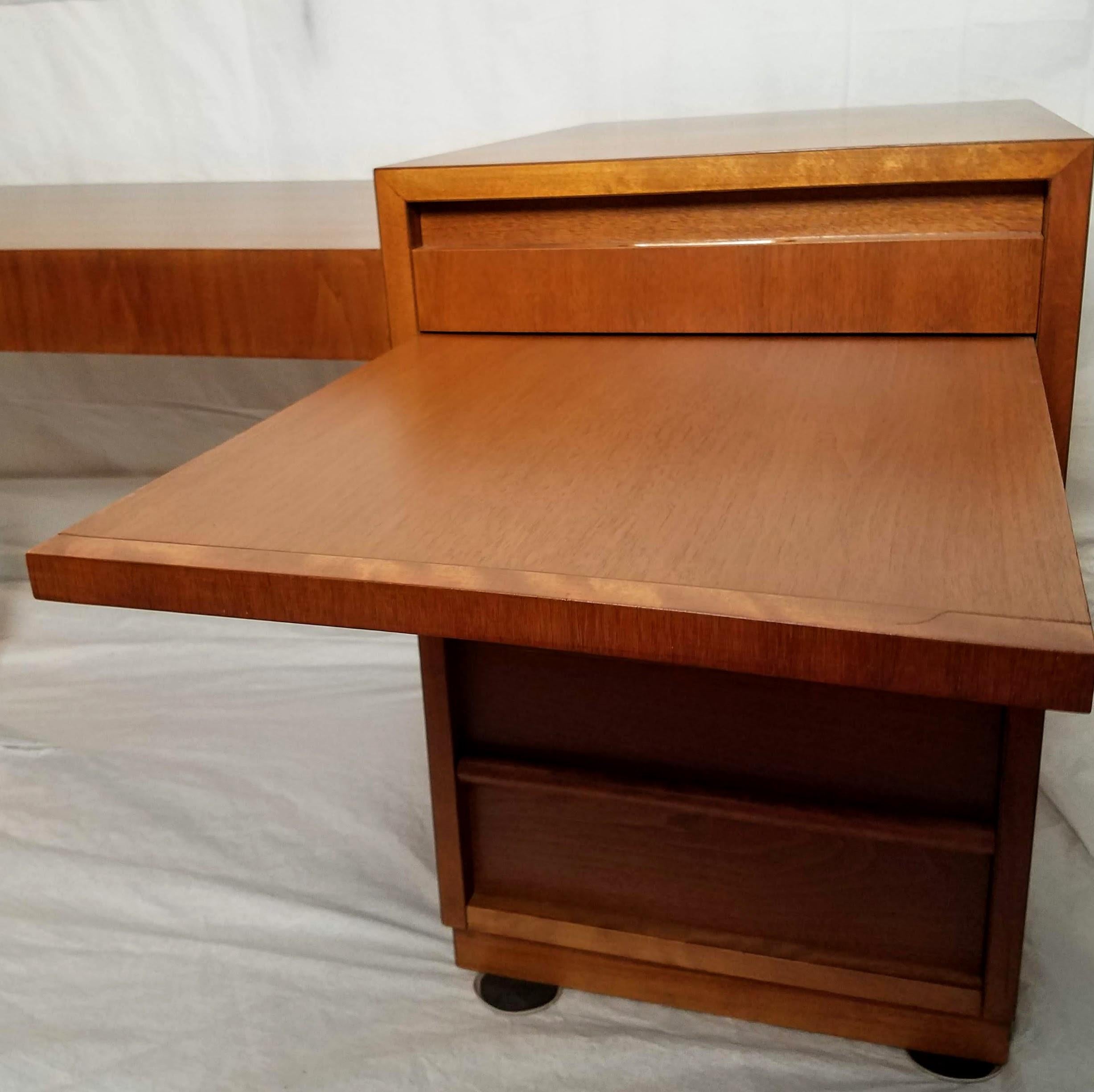 T. H. Robsjohn-Gibbings Walnut Desk Model I-695 Widdicomb, 1954 1