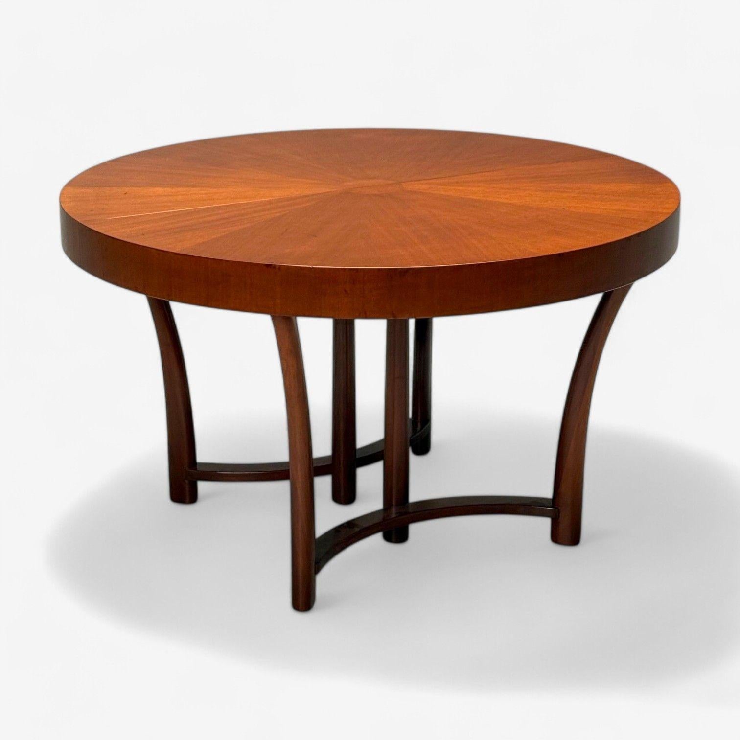 Mid-Century Modern T. H. Robsjohn-Gibbings, Widdicomb, table à manger extensible, noyer, États-Unis, années 1960 en vente