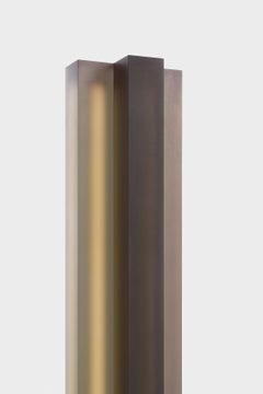 Lámpara de pie de resina T Light con acabado mate de Laurids Gallée