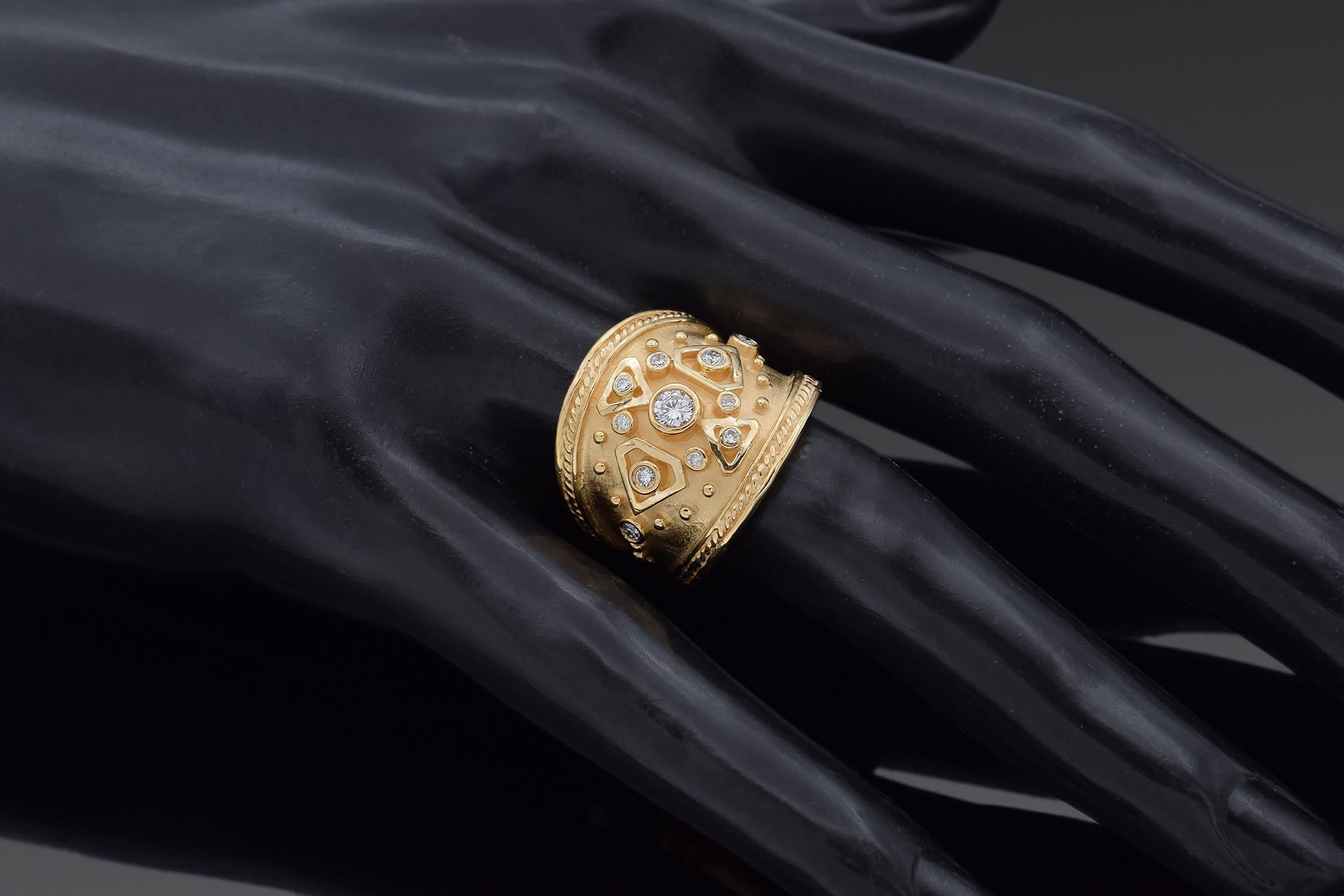 T-R Signiert 0,38 TCW Diamant Gelbgold breiter Bandring Größe 7,25 2
