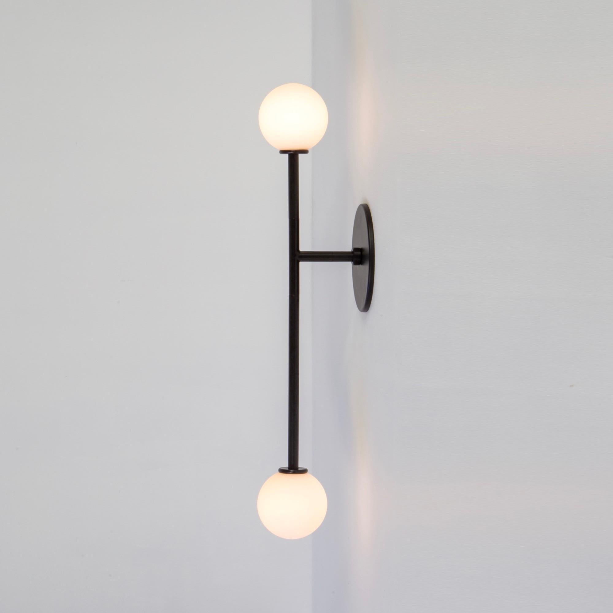 XXI secolo e contemporaneo T Sconce Offset, di Research.Lighting, Nero con globi di vetro, Realizzato su ordinazione in vendita