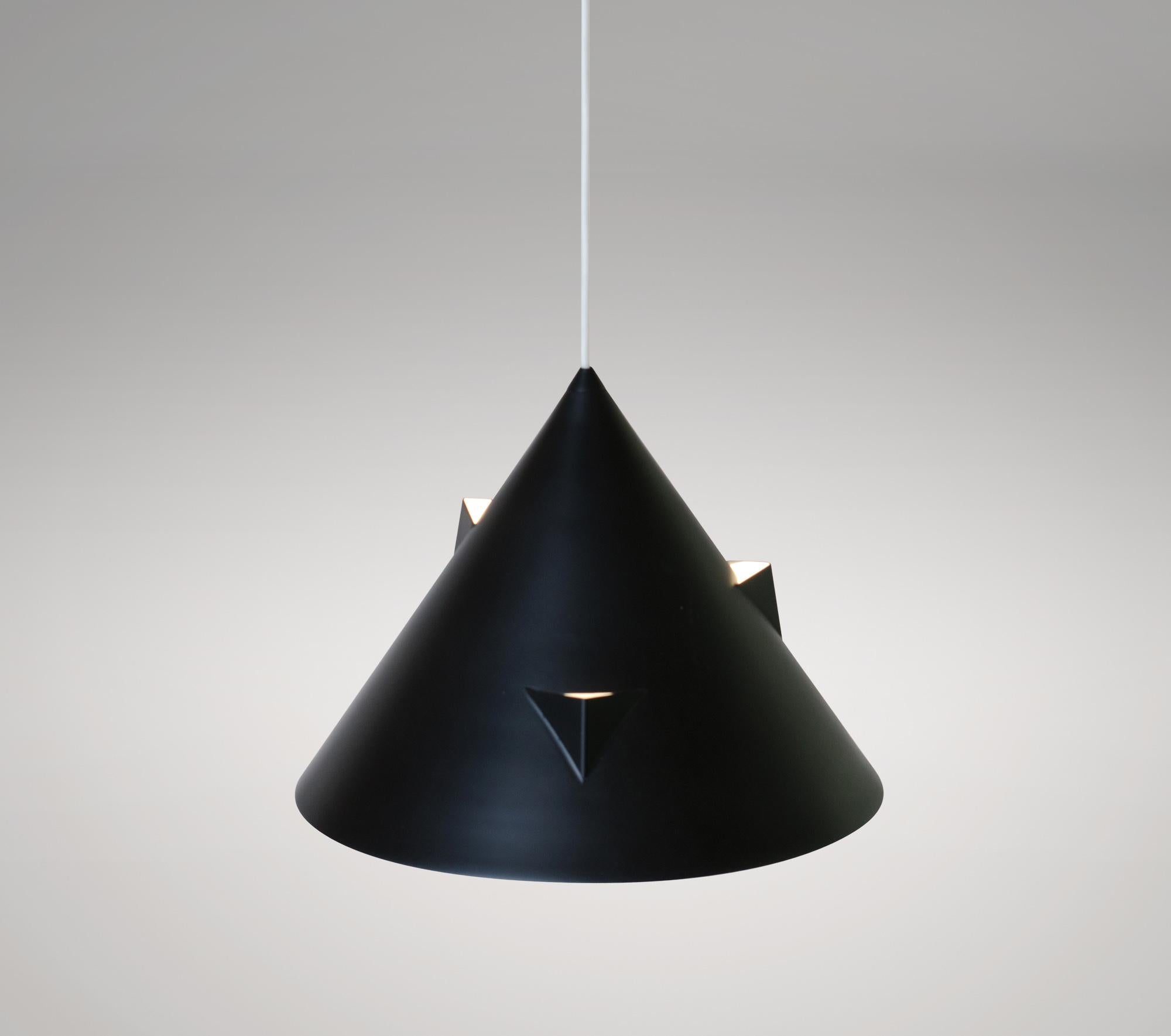 Postmoderno Lampada a sospensione serie T di Atelier A Light in vendita