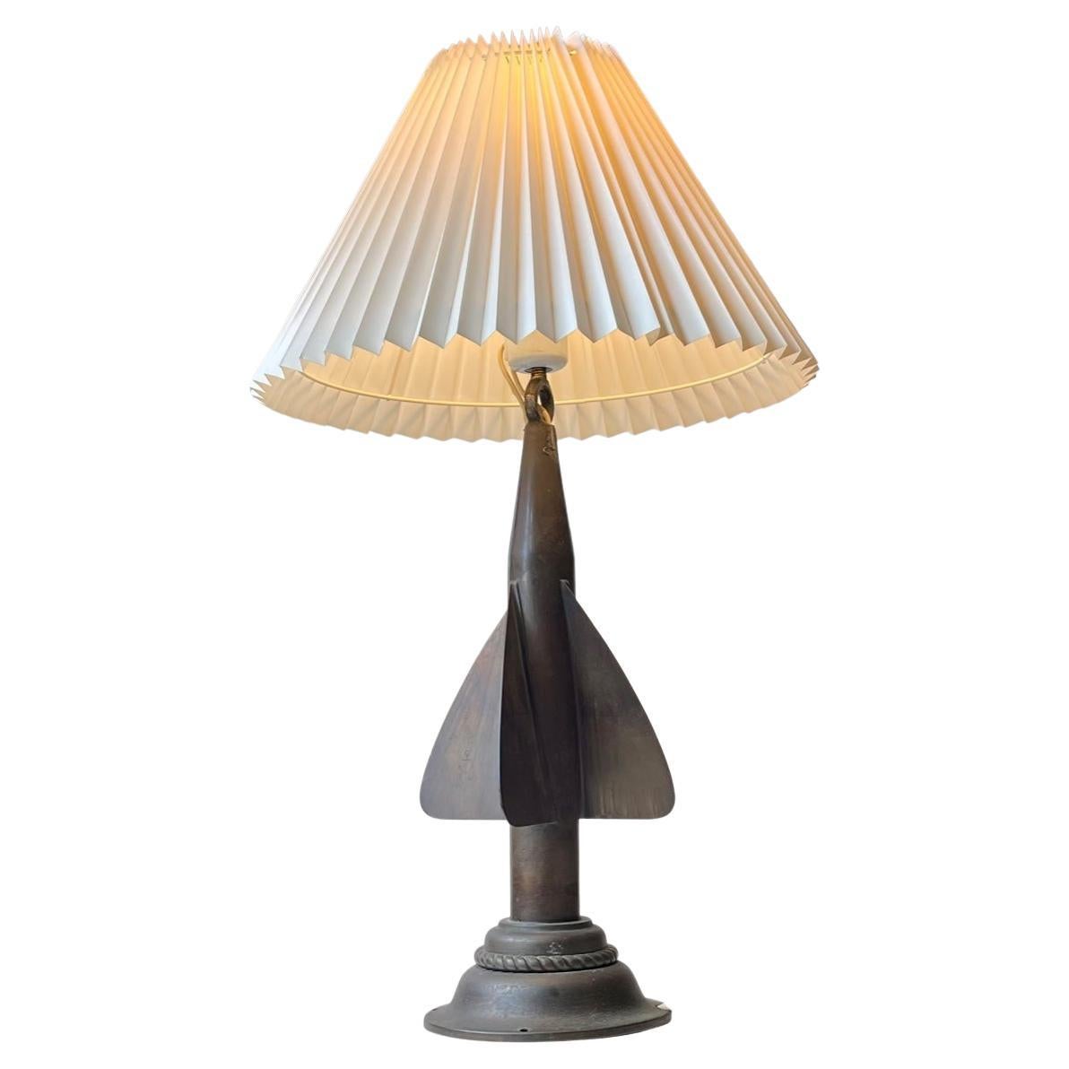 T. W. Walker's Cherub Maritime - Lampe à tronc retourné en laiton transformée en lampe de bureau