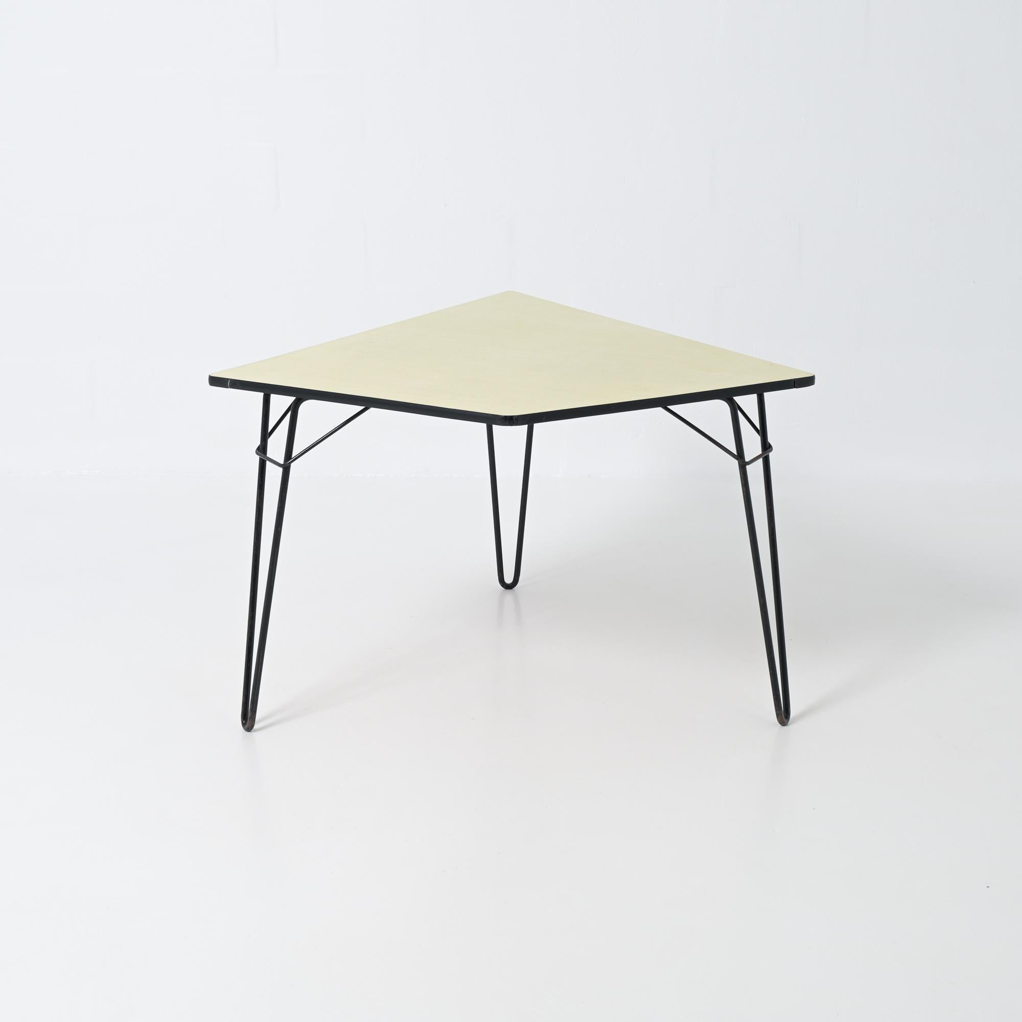 Table de salle à manger T1 Tangram de Willy Van Der Meeren pour Tubax, 1954 en vente 3