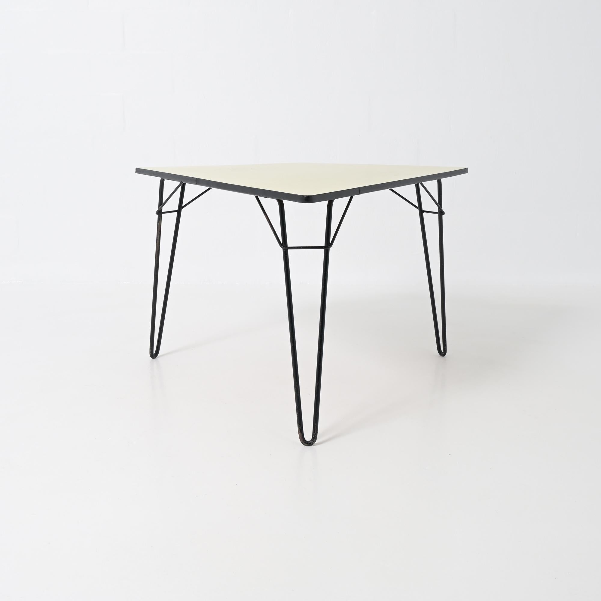 Belge Table de salle à manger T1 Tangram de Willy Van Der Meeren pour Tubax, 1954 en vente