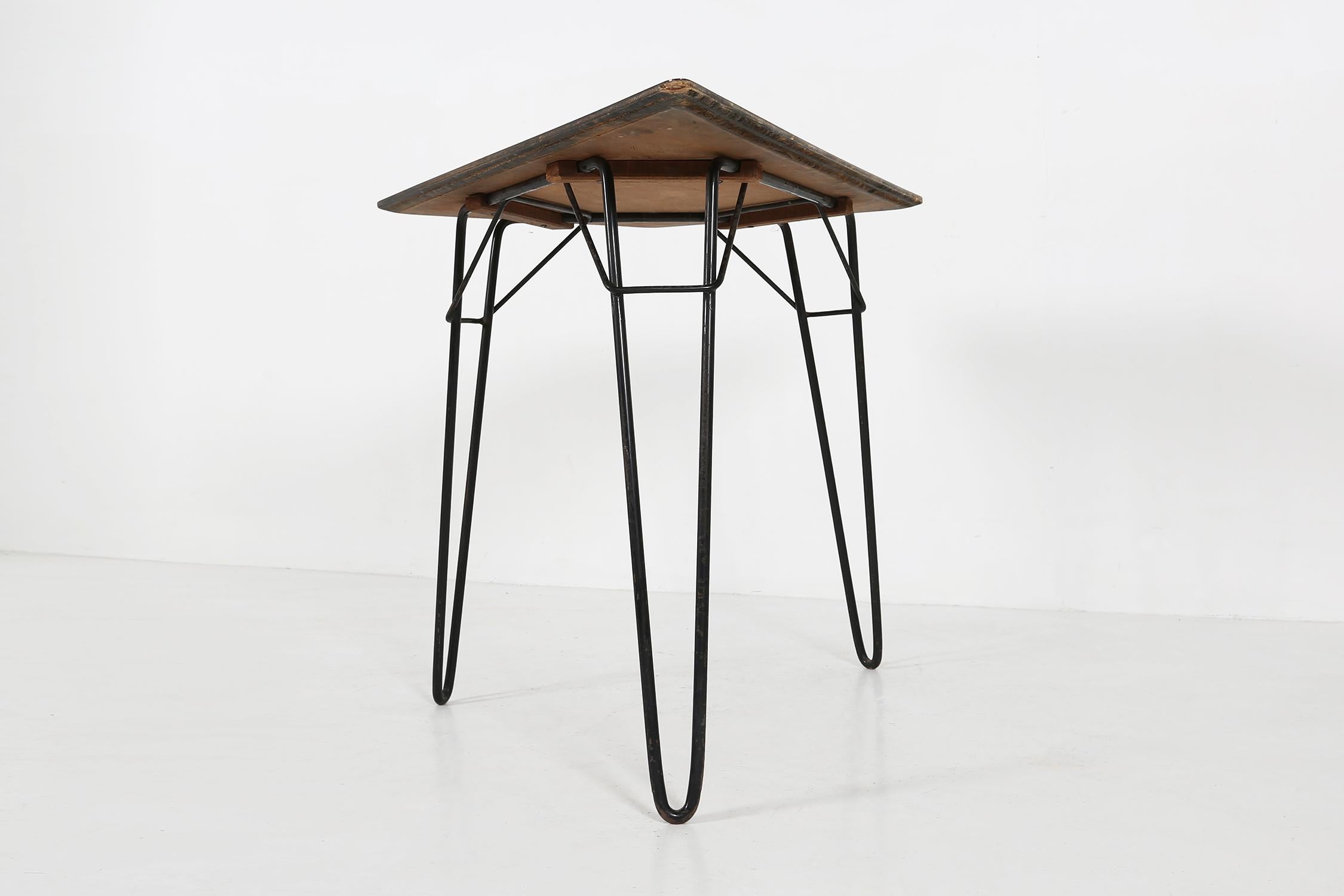 Table de salle à manger T1 Tangram de Willy Van Der Meeren pour Tubax, Belgique 1954 Bon état - En vente à Meulebeke, BE