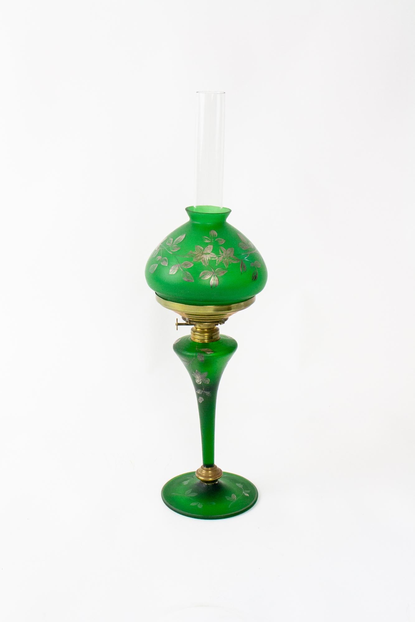 T114 19th Century Green Art Glass Oil Lamp For Sale 11