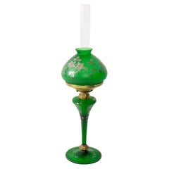 T114 Lampe à huile en verre d'art vert du 19e siècle