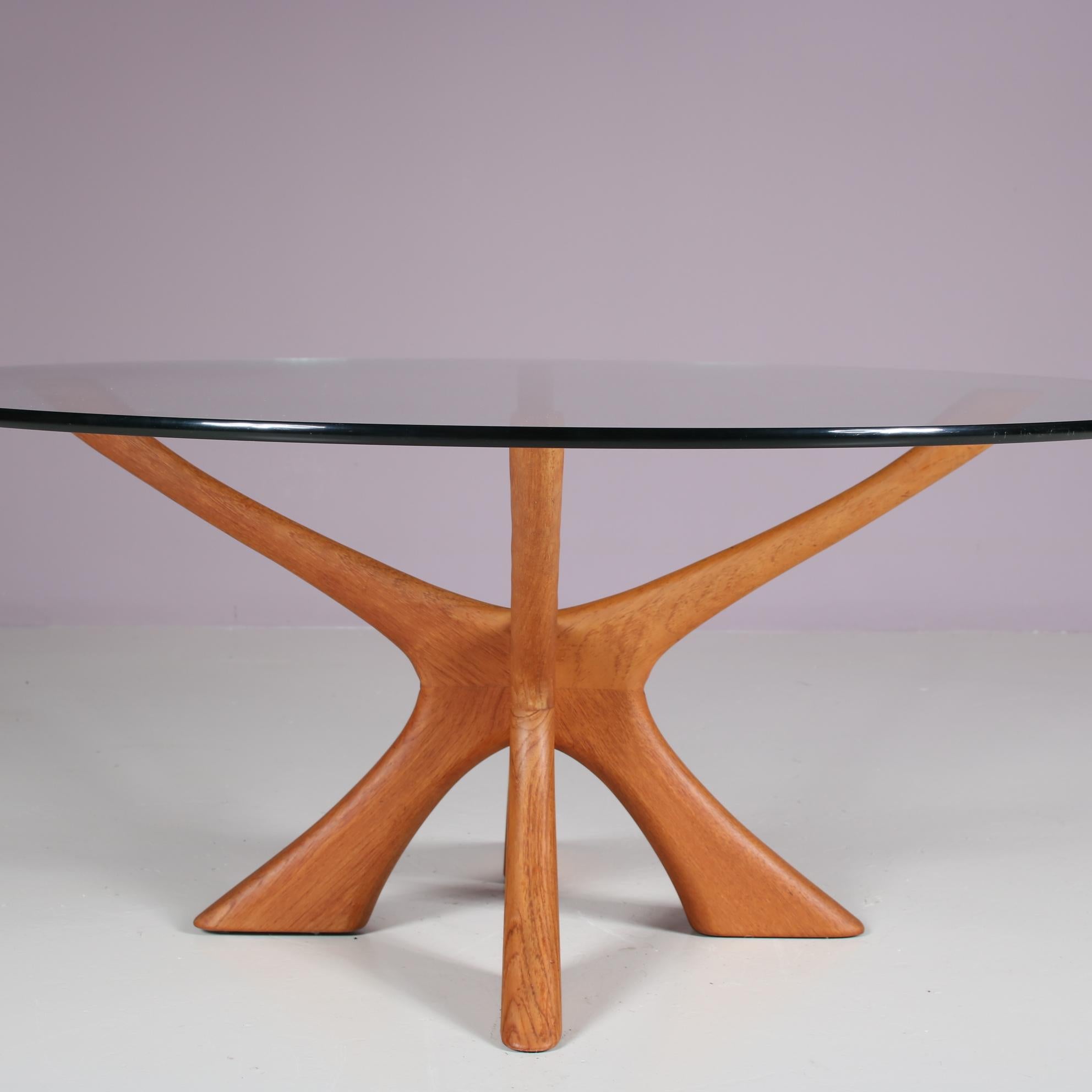 “T118” Coffee Table by Illum Wikkelso for Niels Eilersen, Denmark, 1960 For Sale 2