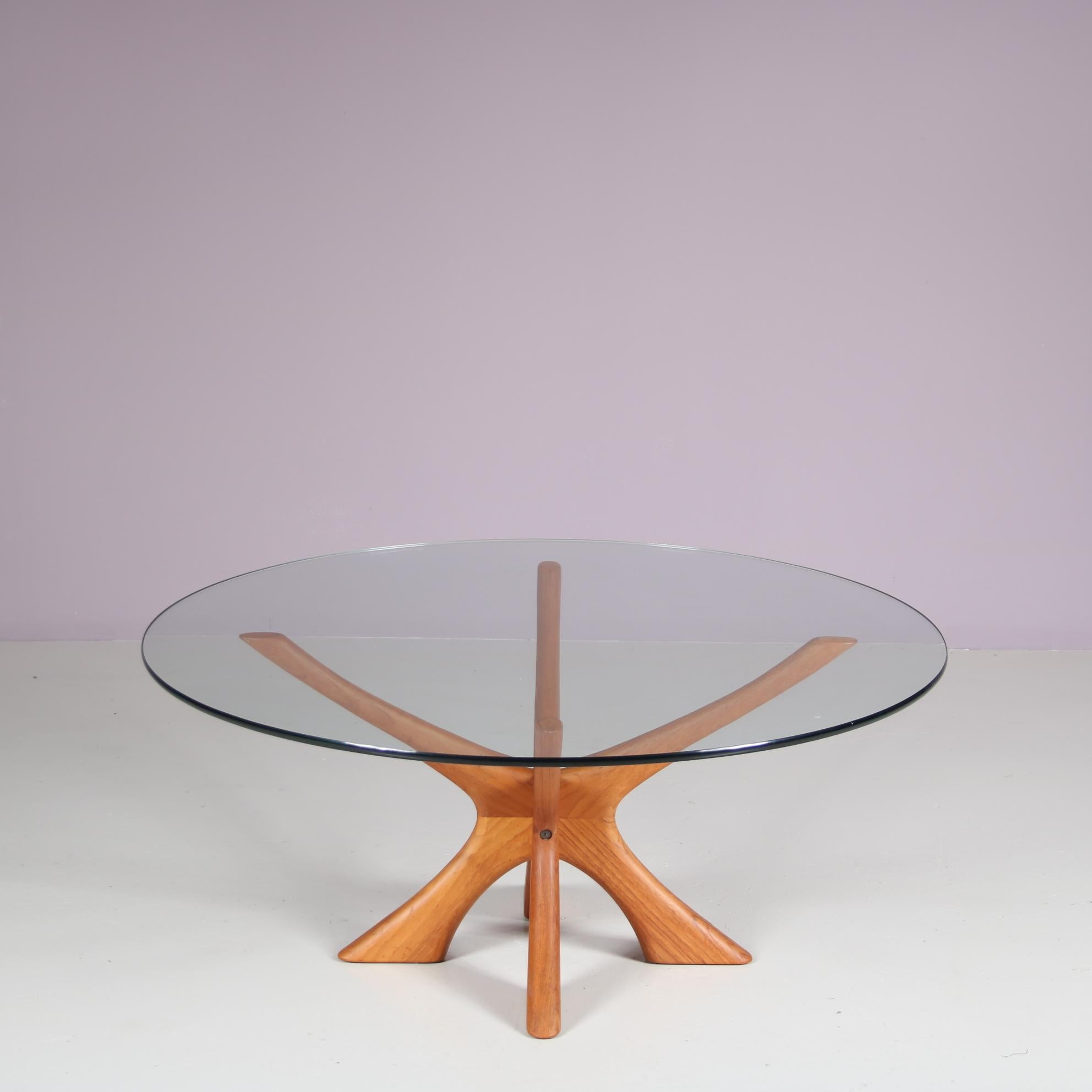Glass “T118” Coffee Table by Illum Wikkelso for Niels Eilersen, Denmark, 1960 For Sale