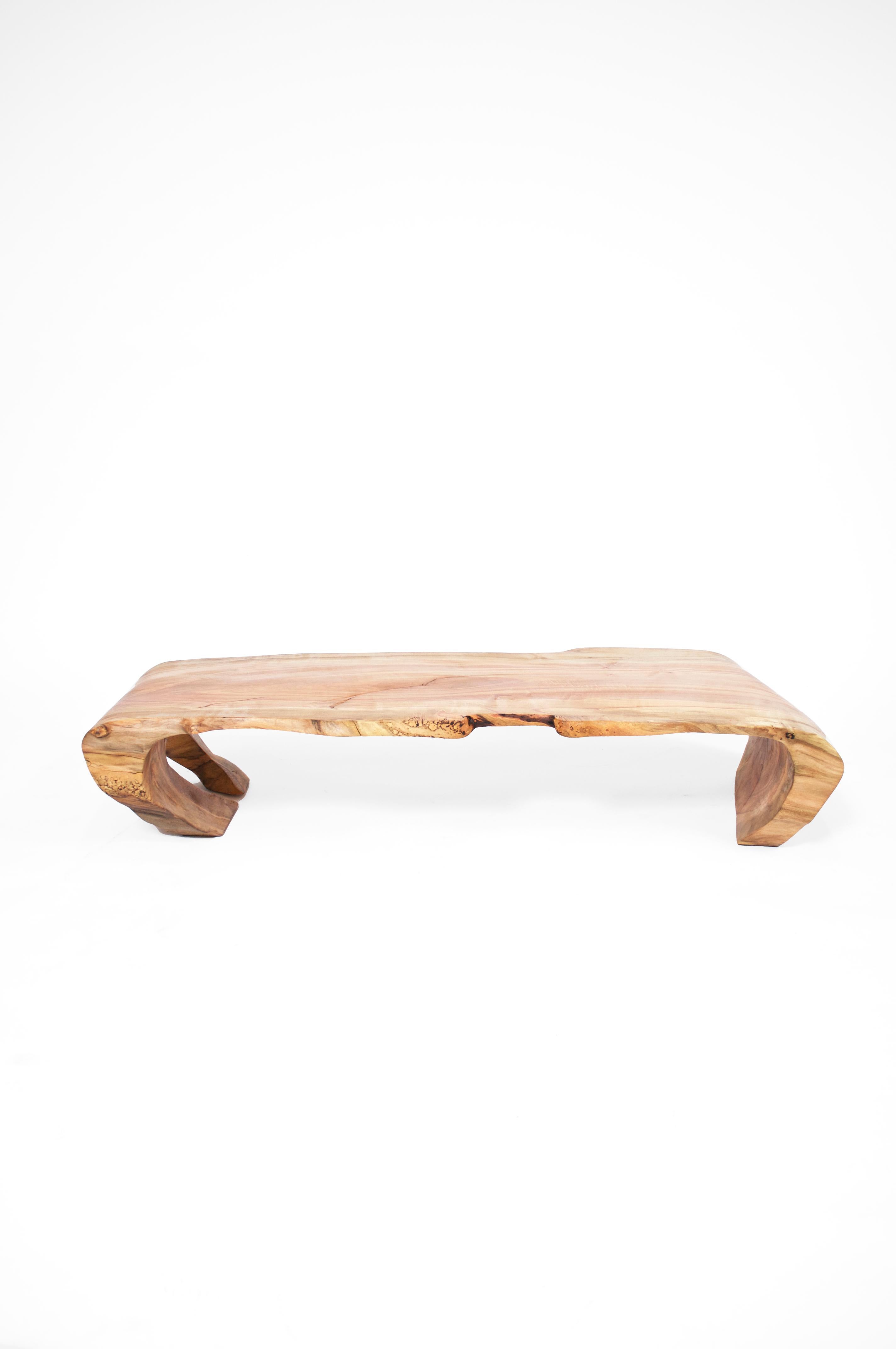 Mesa baja T1375 de madera de arce de Noruega por Jörg Pietschmann en Nuevo estado para la venta en Geneve, CH