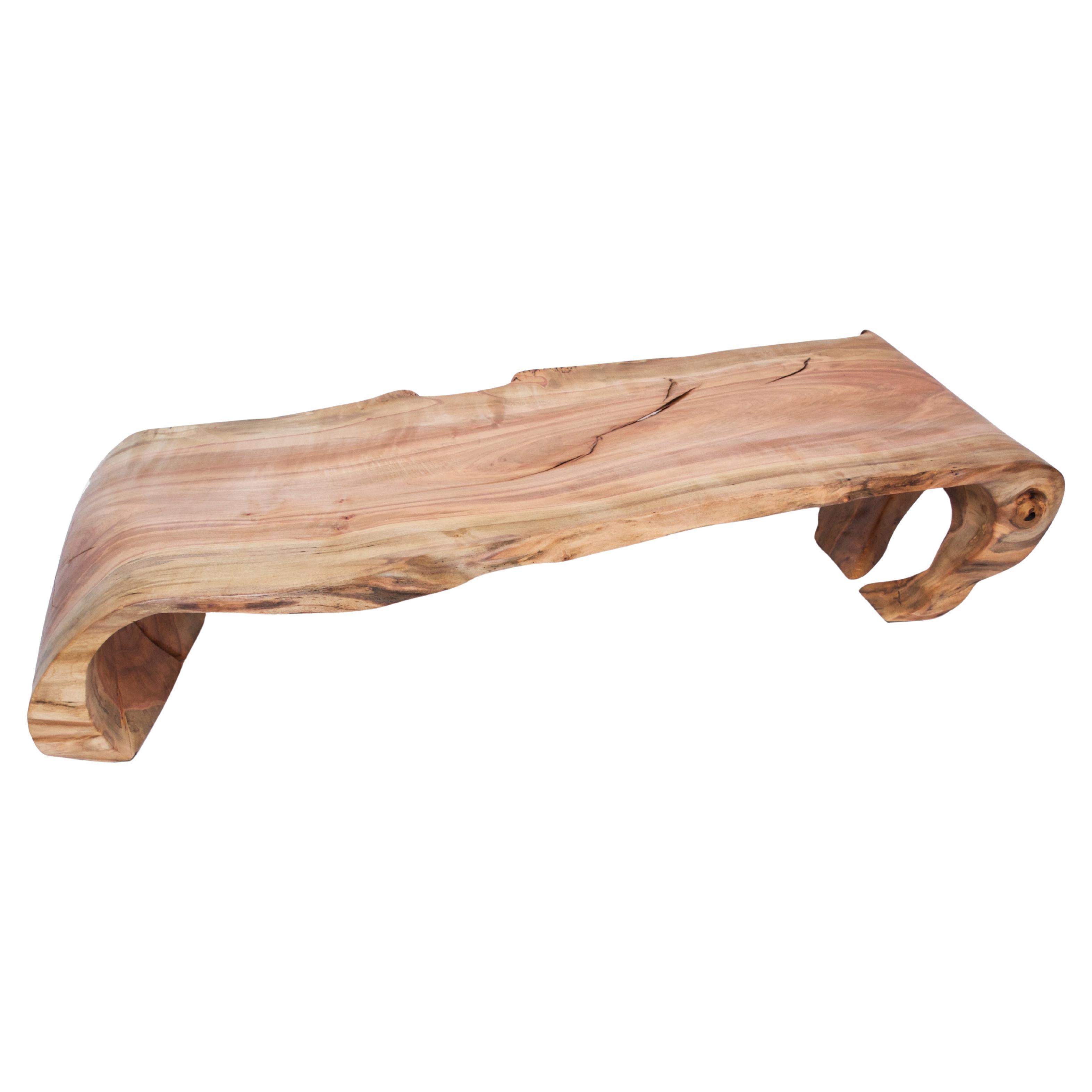 Mesa baja T1375 de madera de arce de Noruega por Jörg Pietschmann