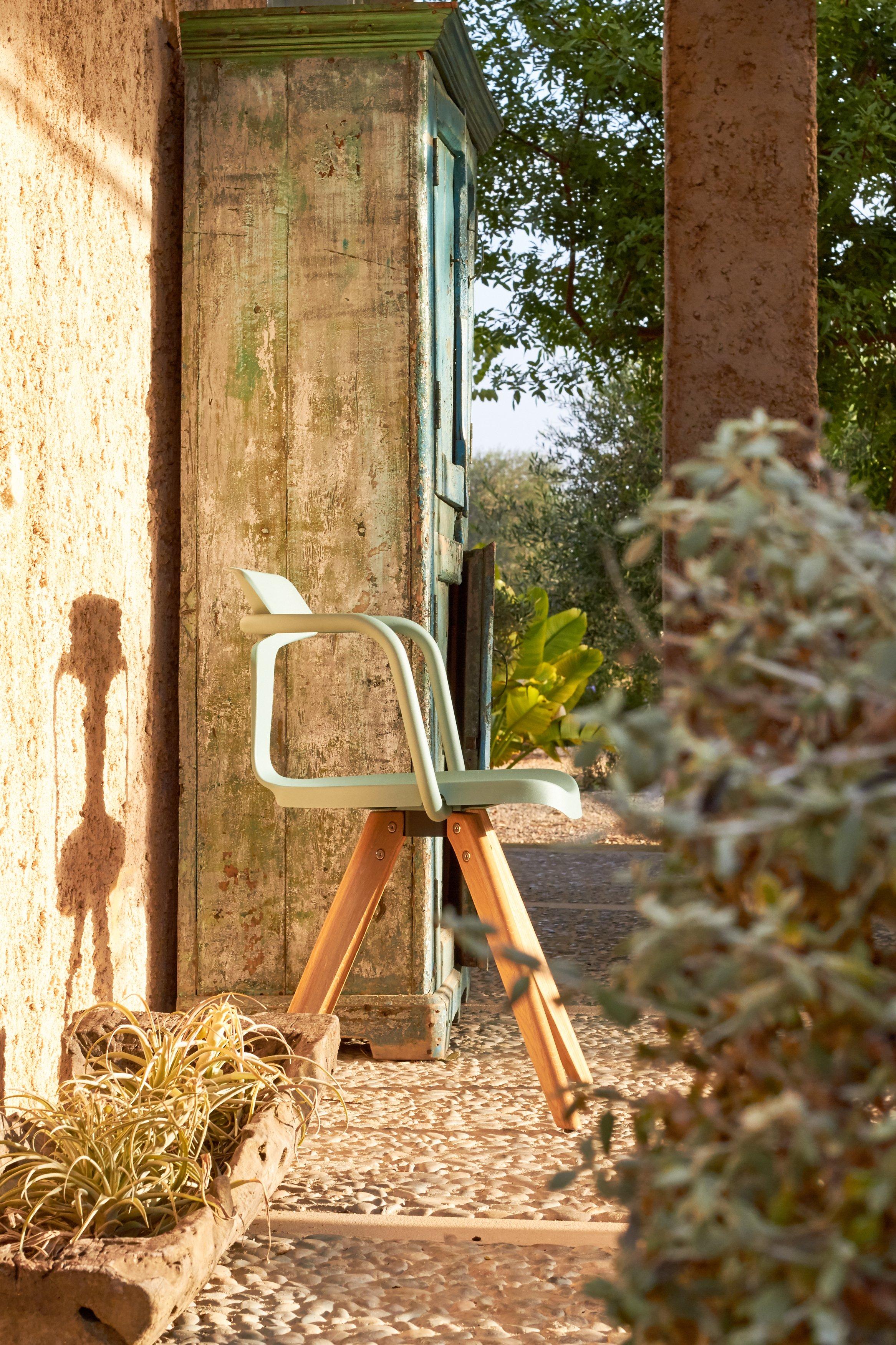 Contemporary T14 Chair in Essential Colors by Patrick Norguet and Tolix For Sale