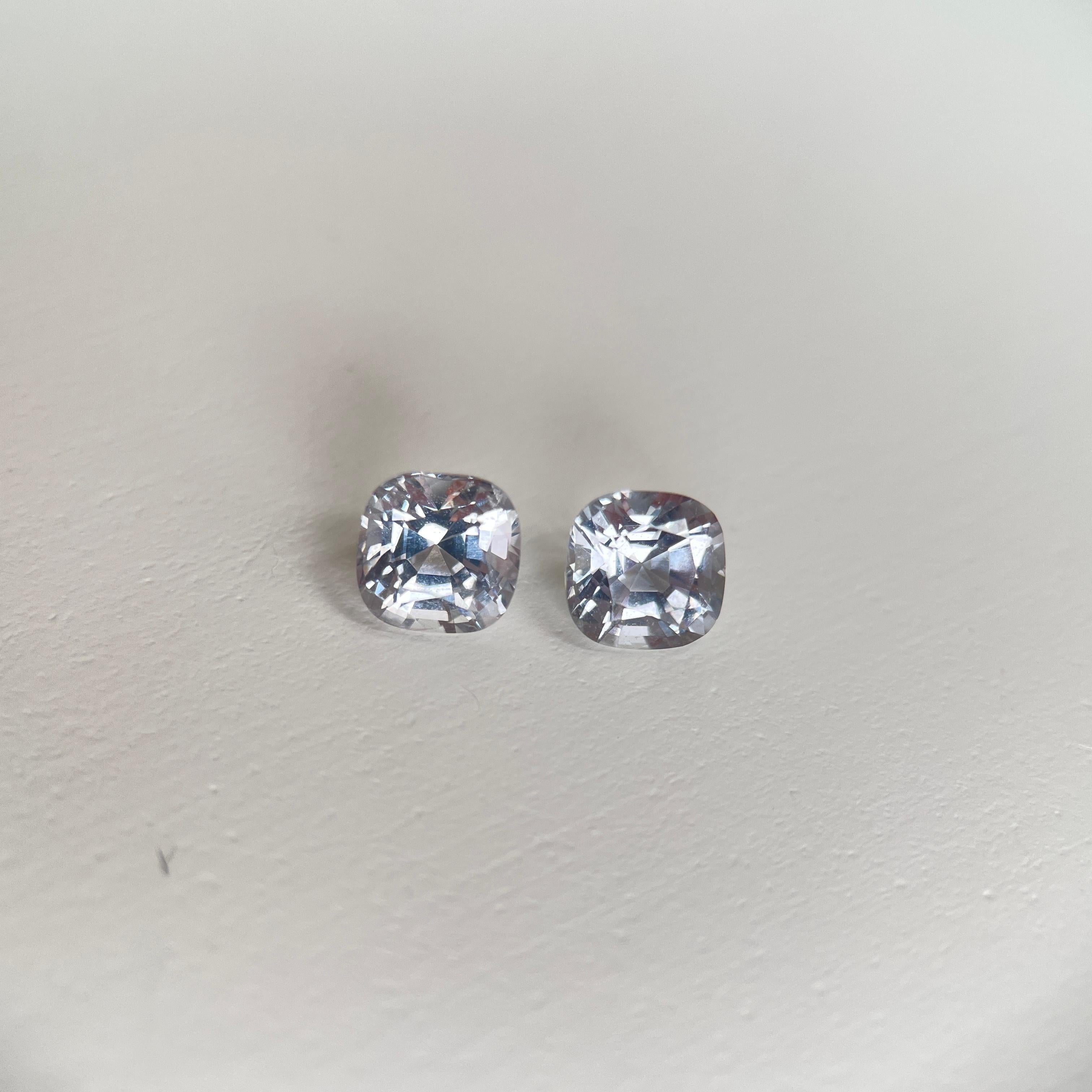 T1.9ct Grey spinel pair precision cut spinel pair - 5.4x5.3x3.9mm In condizioni Nuovo in vendita a Singapore, SG