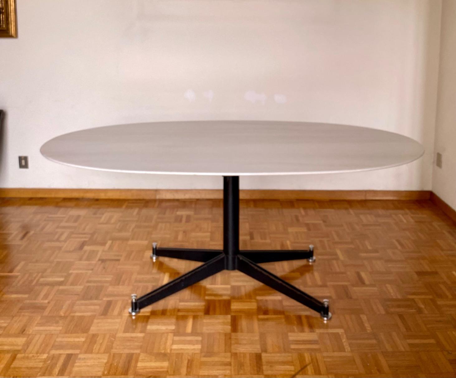 Mid-20th Century T2 Dining Table in white marble by Ignazio Gardella for Azucena, Italy For Sale