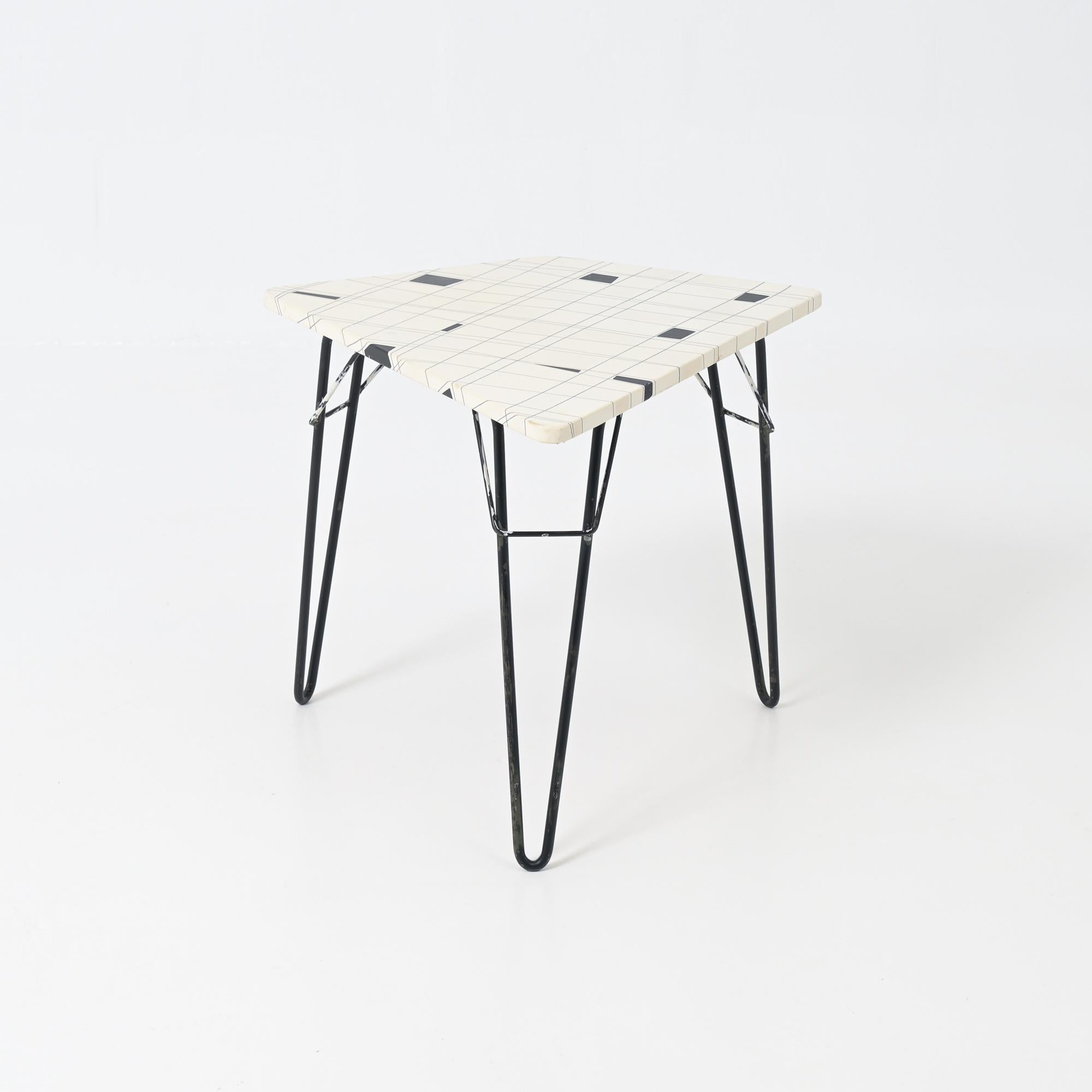 Table d'appoint Tangram T2 de Willy Van Der Meeren pour Tubax, 1954 en vente 6