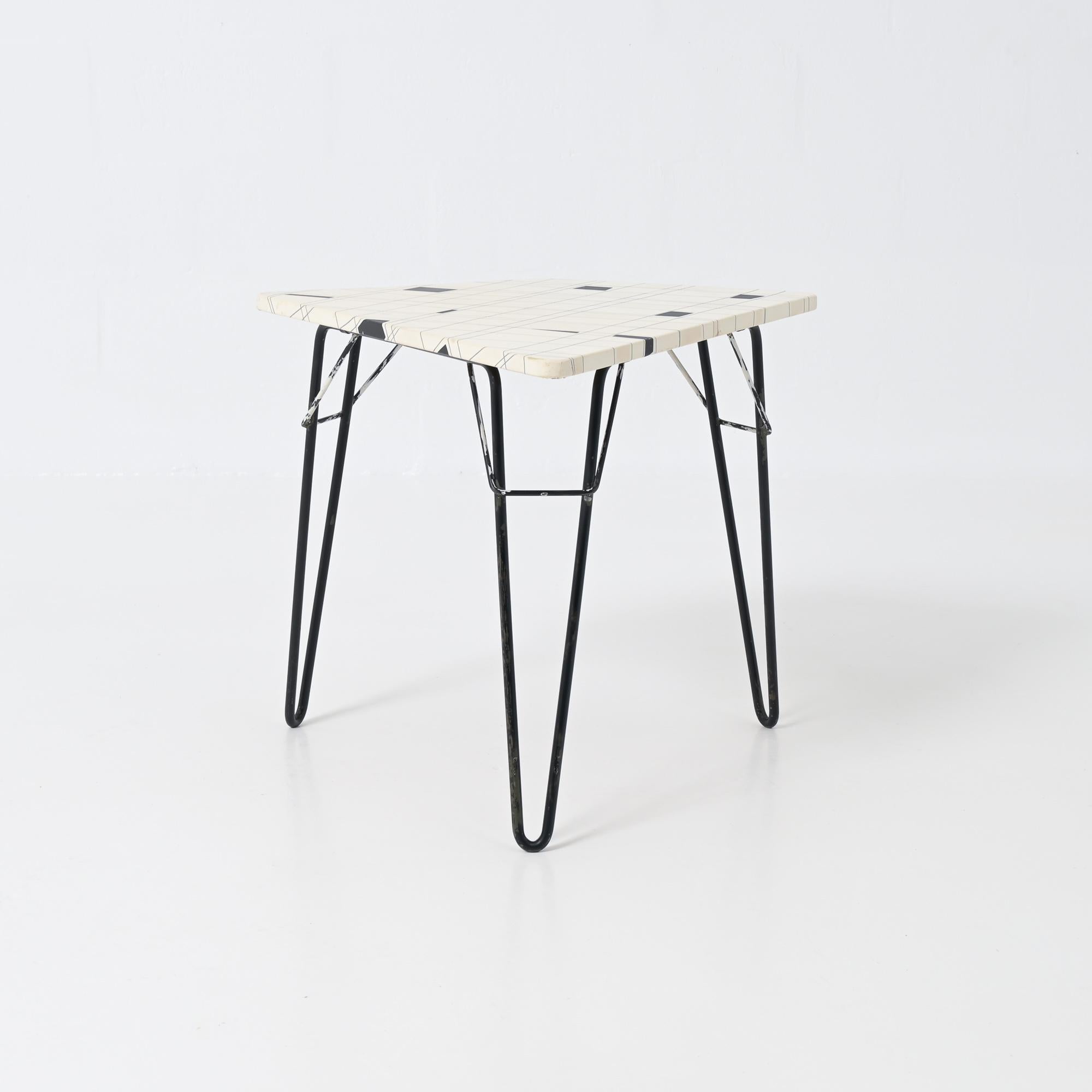 Table d'appoint Tangram T2 de Willy Van Der Meeren pour Tubax, 1954 en vente 7