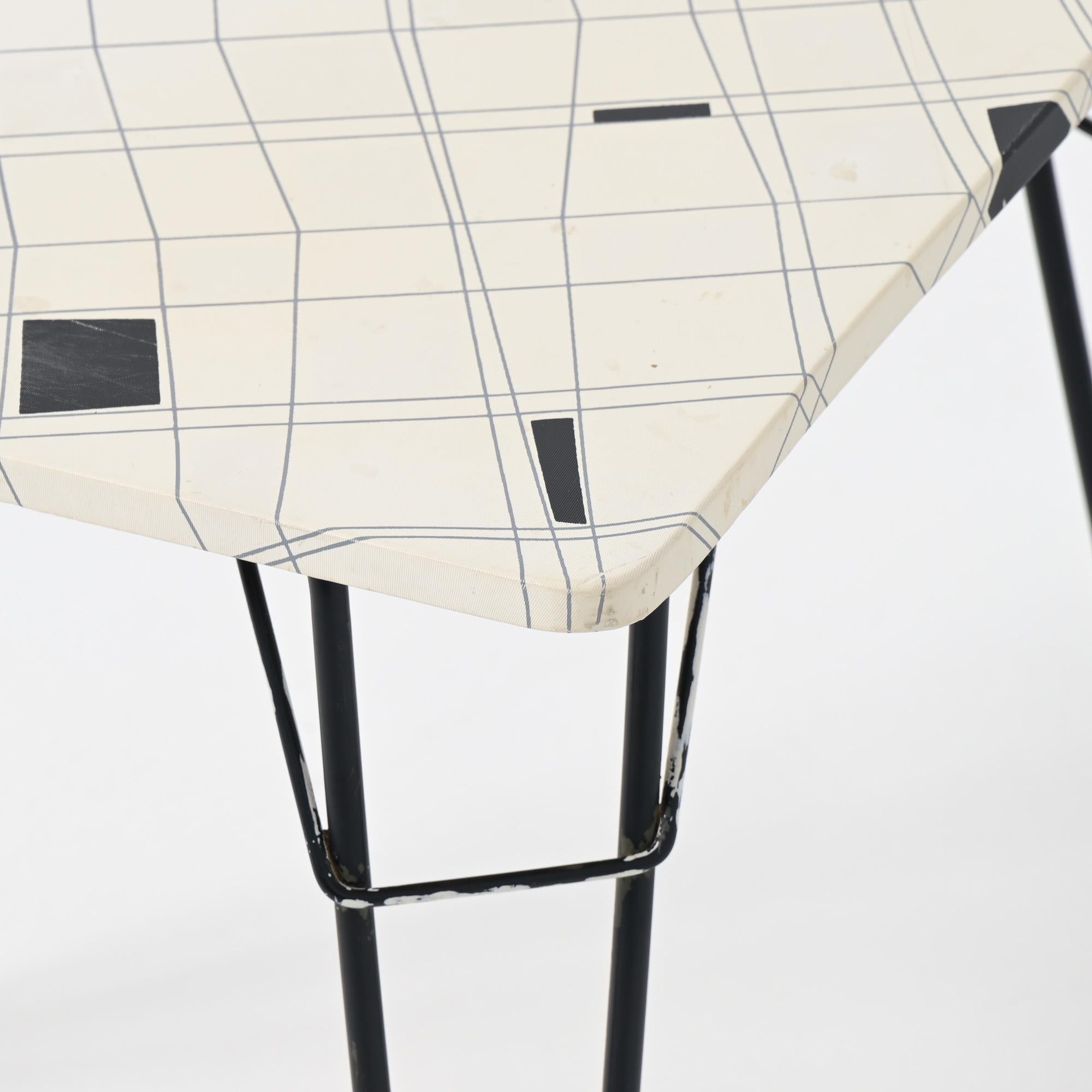 Table d'appoint Tangram T2 de Willy Van Der Meeren pour Tubax, 1954 Bon état - En vente à Vlimmeren, BE