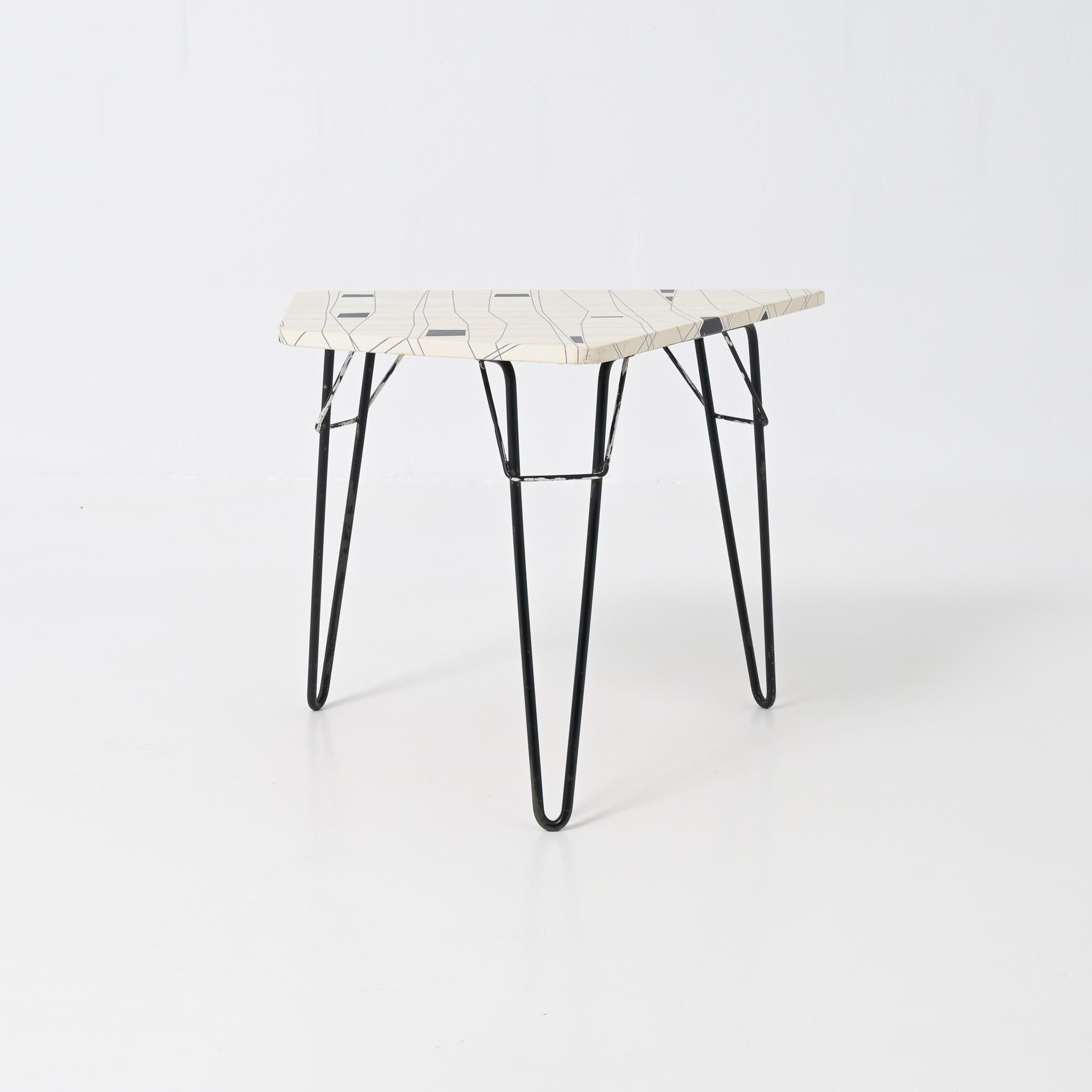 Métal Table d'appoint Tangram T2 de Willy Van Der Meeren pour Tubax, 1954 en vente