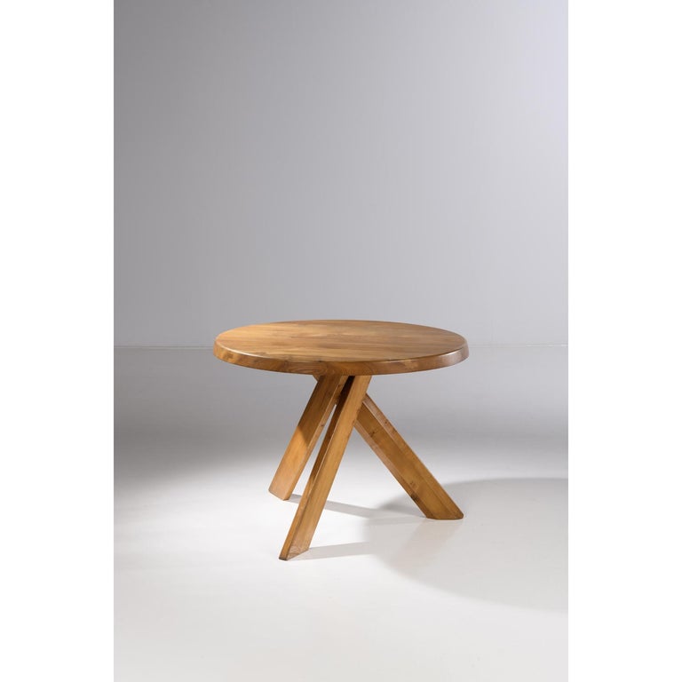 T21 SFAX dining table by Pierre Chapo, France 
A classic early 70s design by Pierre Chapo. The Table can be ordered in elm or oak wood.
This Model is available in three sizes
Ø 96cm / 37.8 inches (Base has three legs)
Ø 128cm / 50.4 inches (Base