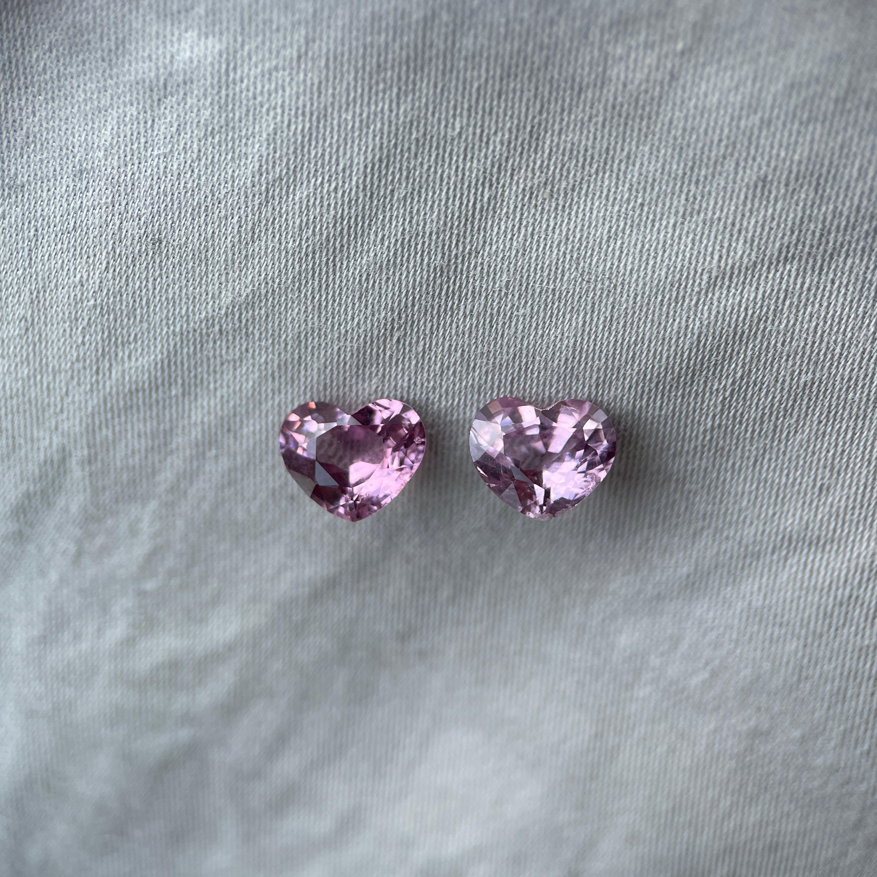 T2.35ct paire de spinelles rose tendre/paire de spinelles en forme de cœur Neuf - En vente à Singapore, SG