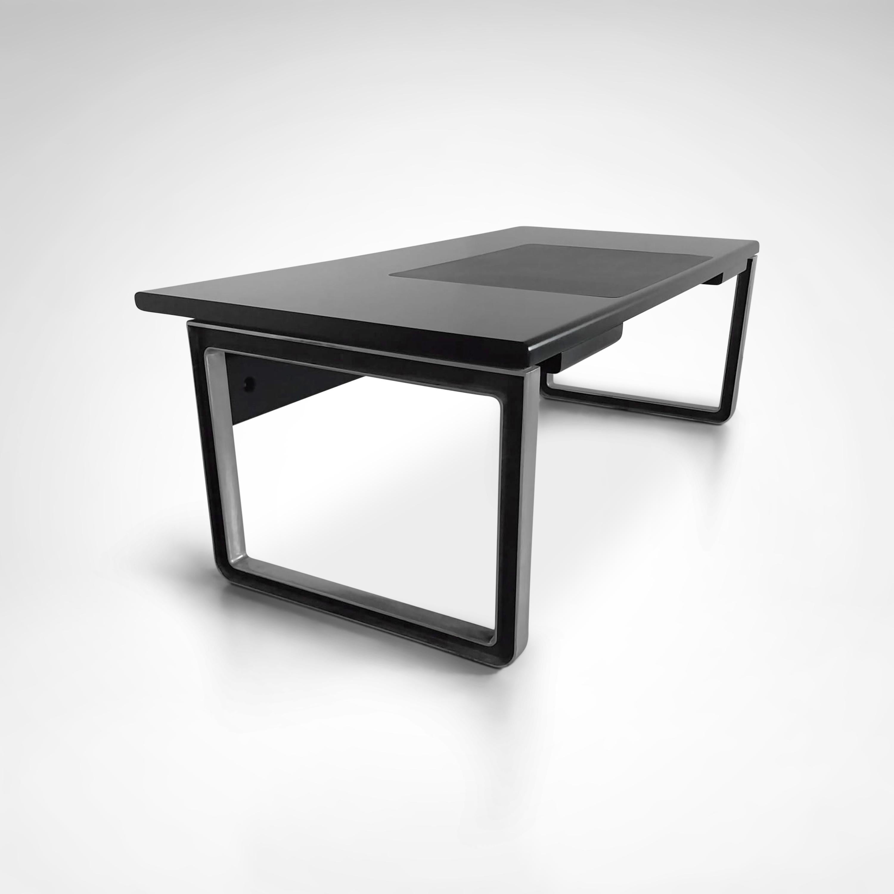 T333 Desk by Eugenio Gerli and Osvaldo Borsani for Tecno Italy, 1970s 1