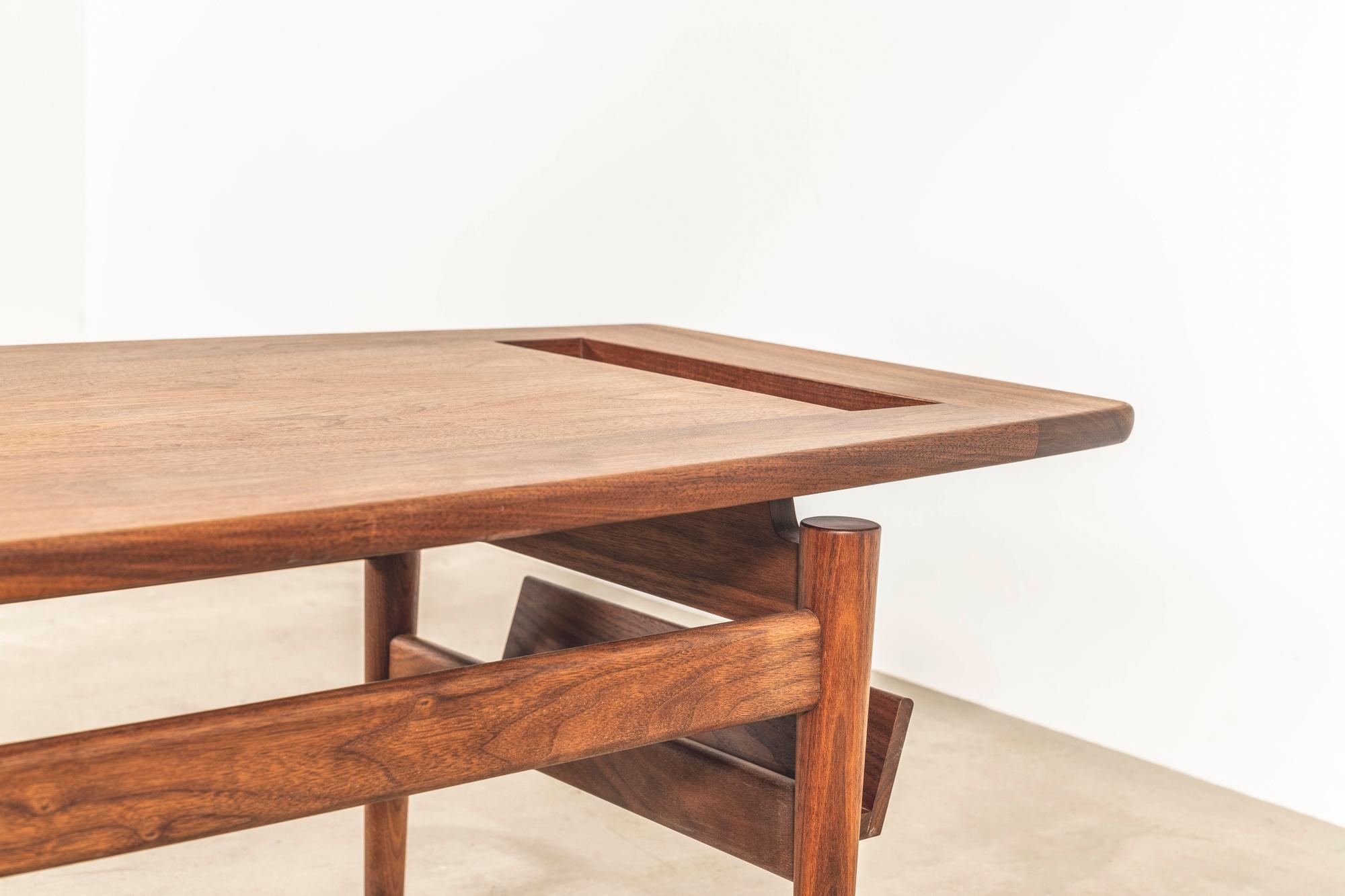 British T390 Low Table with Magazine Rack in Walnut by Jens Risom