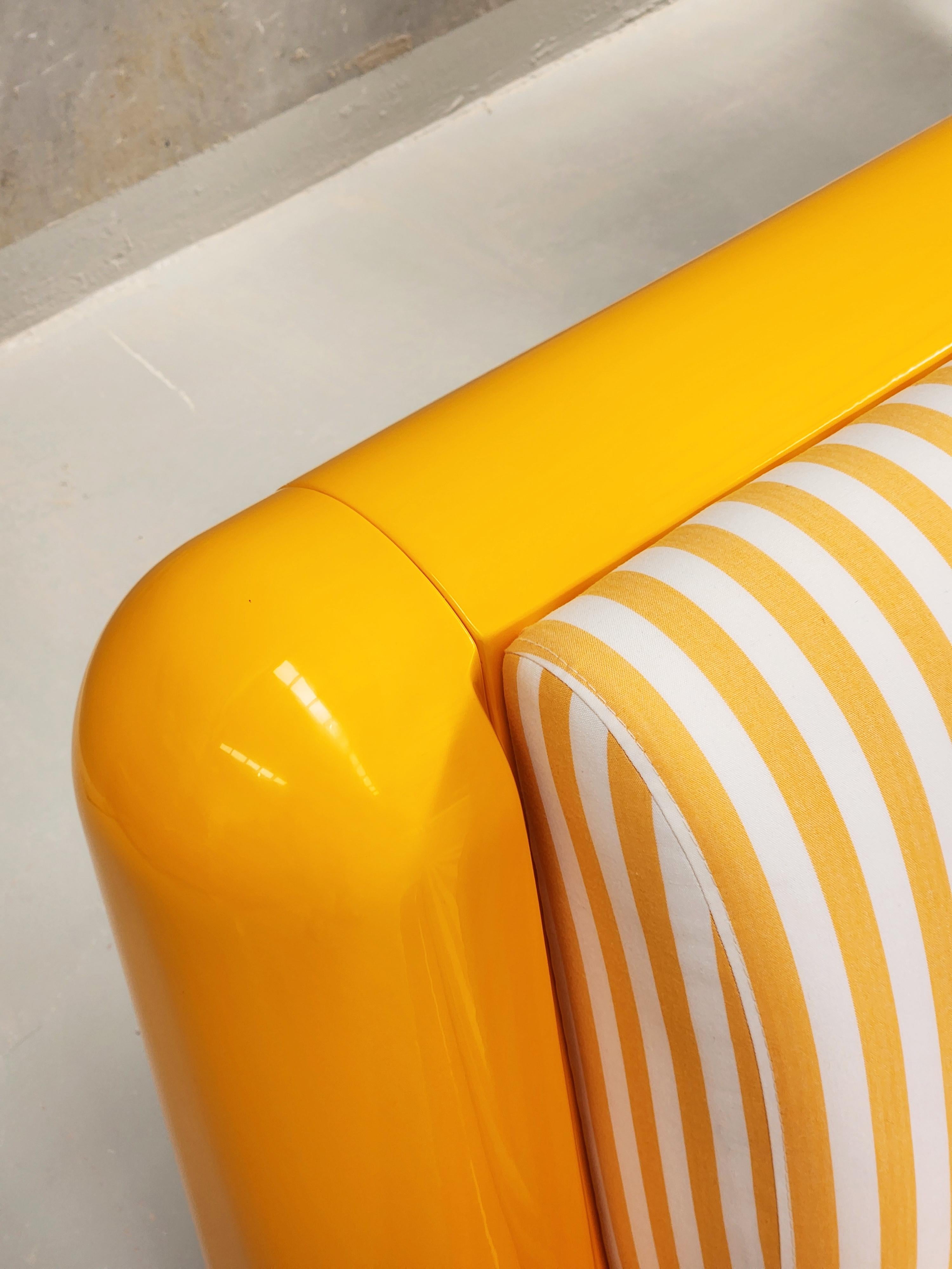 Contemporary T4 Lounge Chair in Melon Yellow, Outdoor For Sale