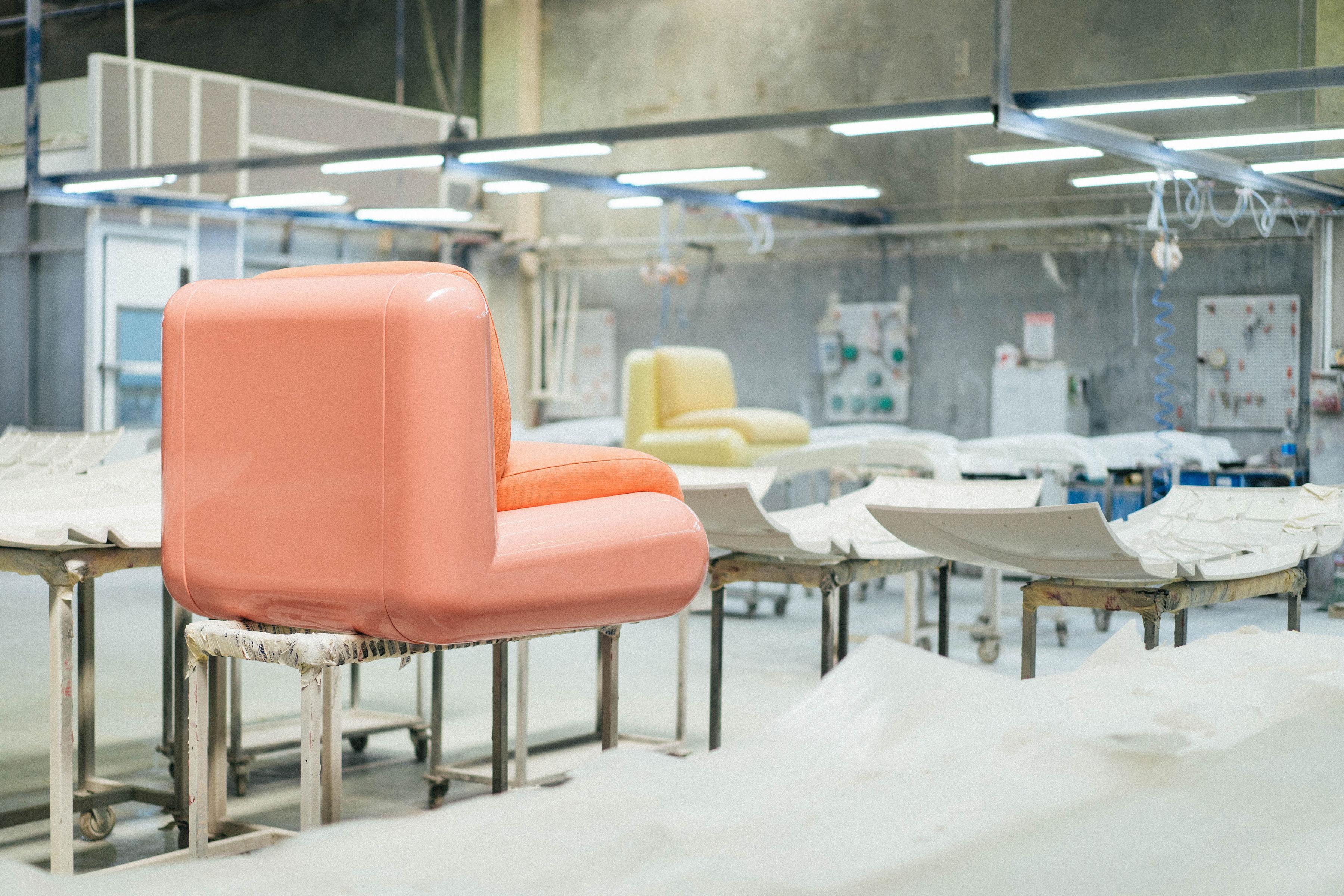 Fiberglass T4 Single Seat in Blush Pink For Sale