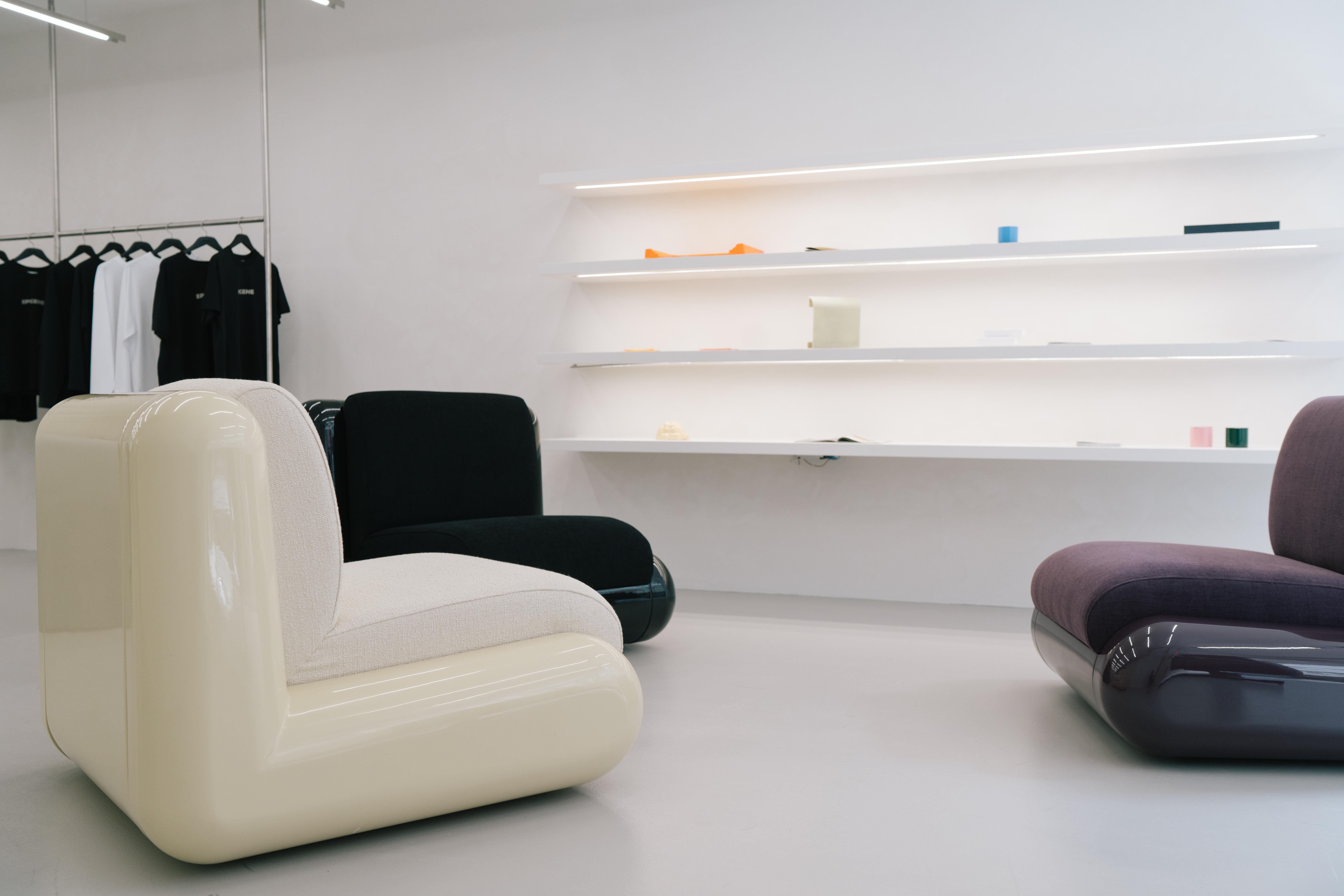 Hand-Crafted T4 Single Seat in Cream Soda with Bouclé Upholstery For Sale