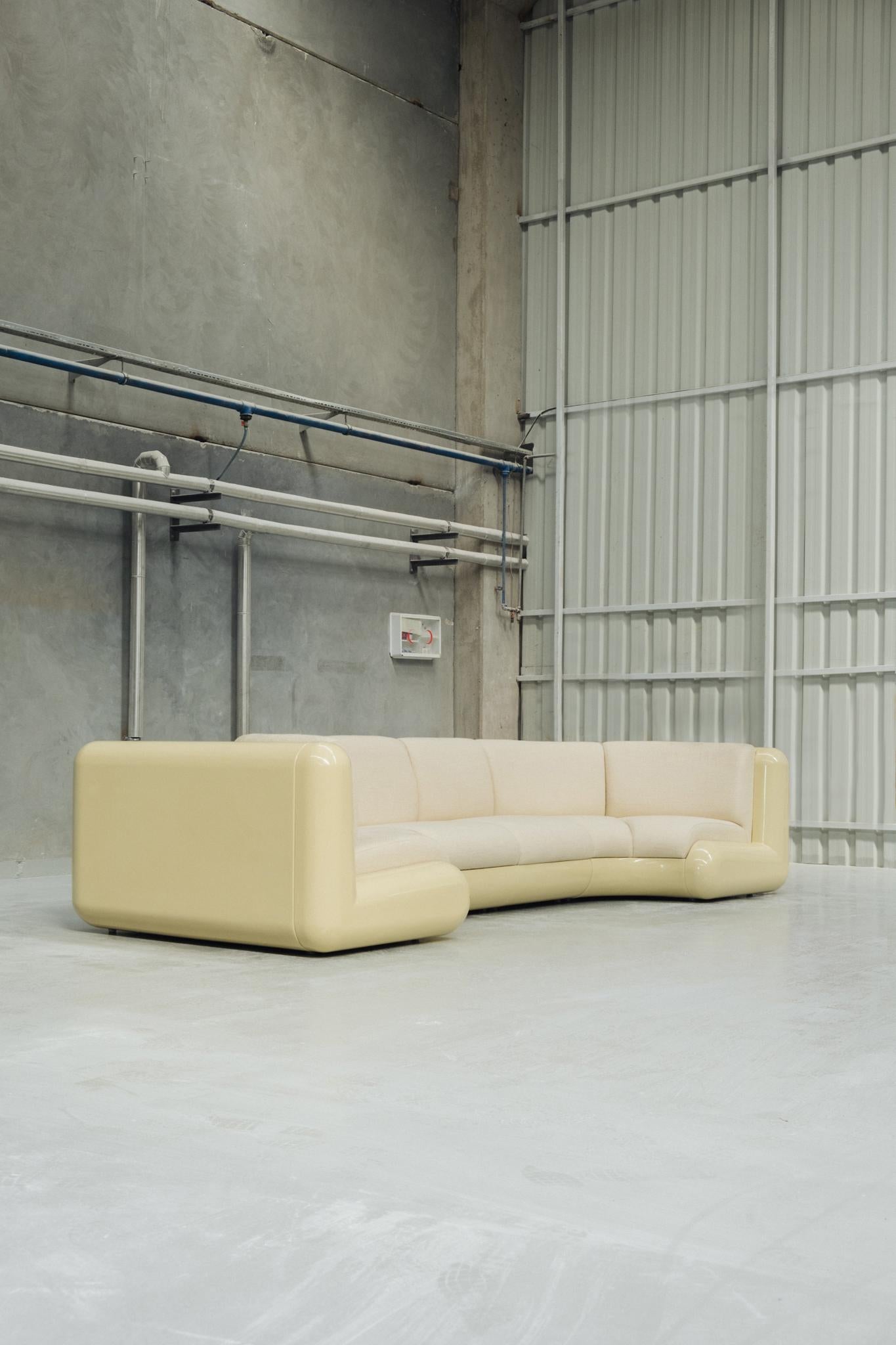 T4 U Sofa in Cream Soda In New Condition For Sale In Izmir, TR