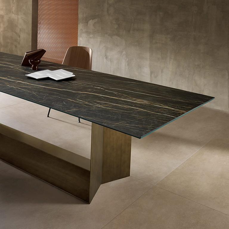 T5 Grey Ceramic & Metal Dining Table, Designed by Giulio Mancini, Made in Italy For Sale 1