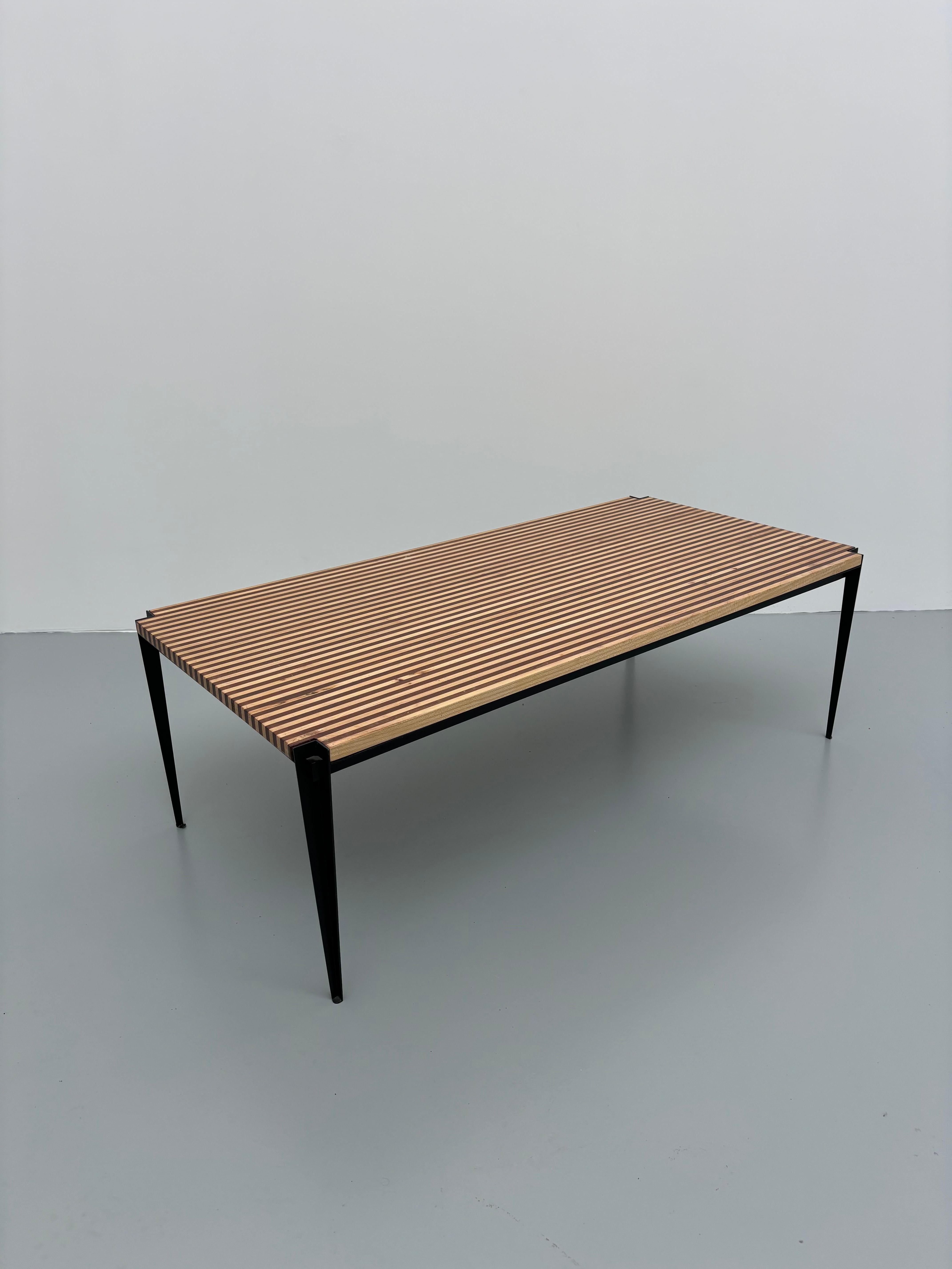 italien Table basse T61 B d'Osvaldo Borsani en vente