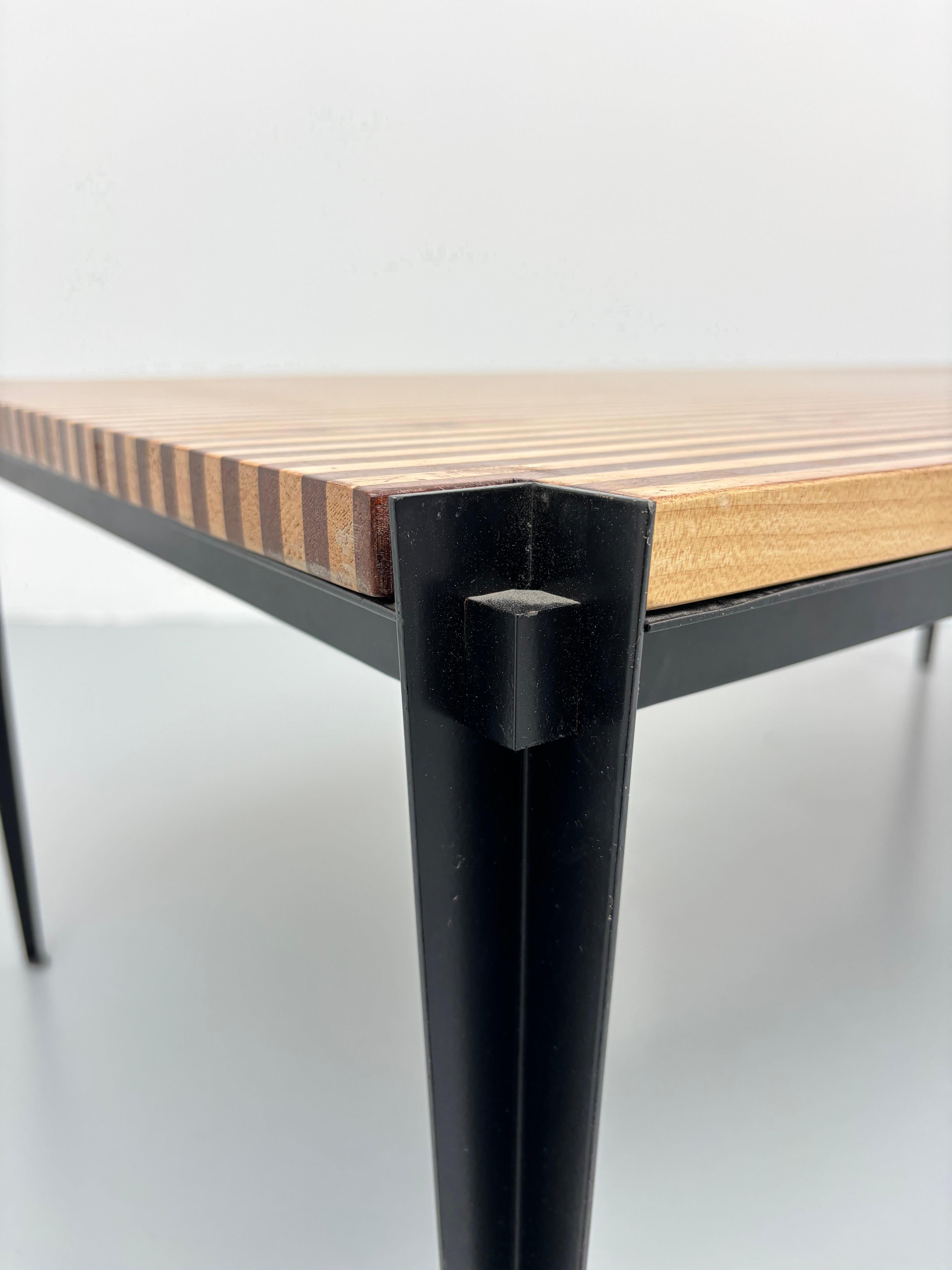Table basse T61 B d'Osvaldo Borsani en vente 1