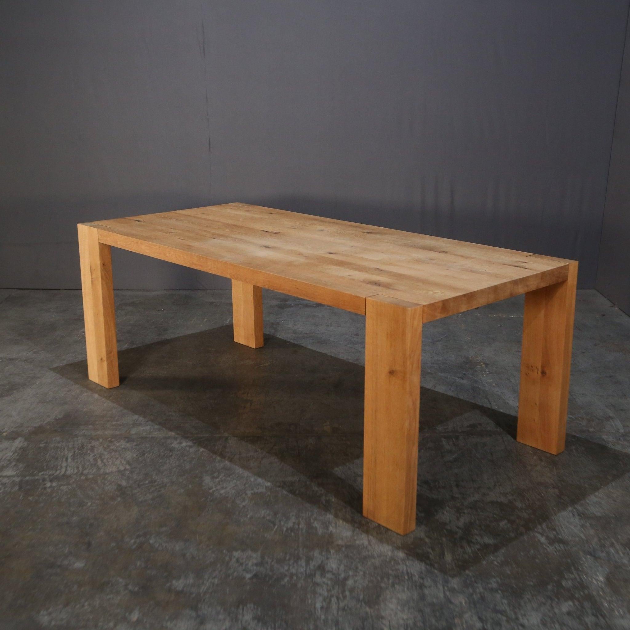 Moderne Table de salle à manger Londres TA17 de Philipp Mainzer