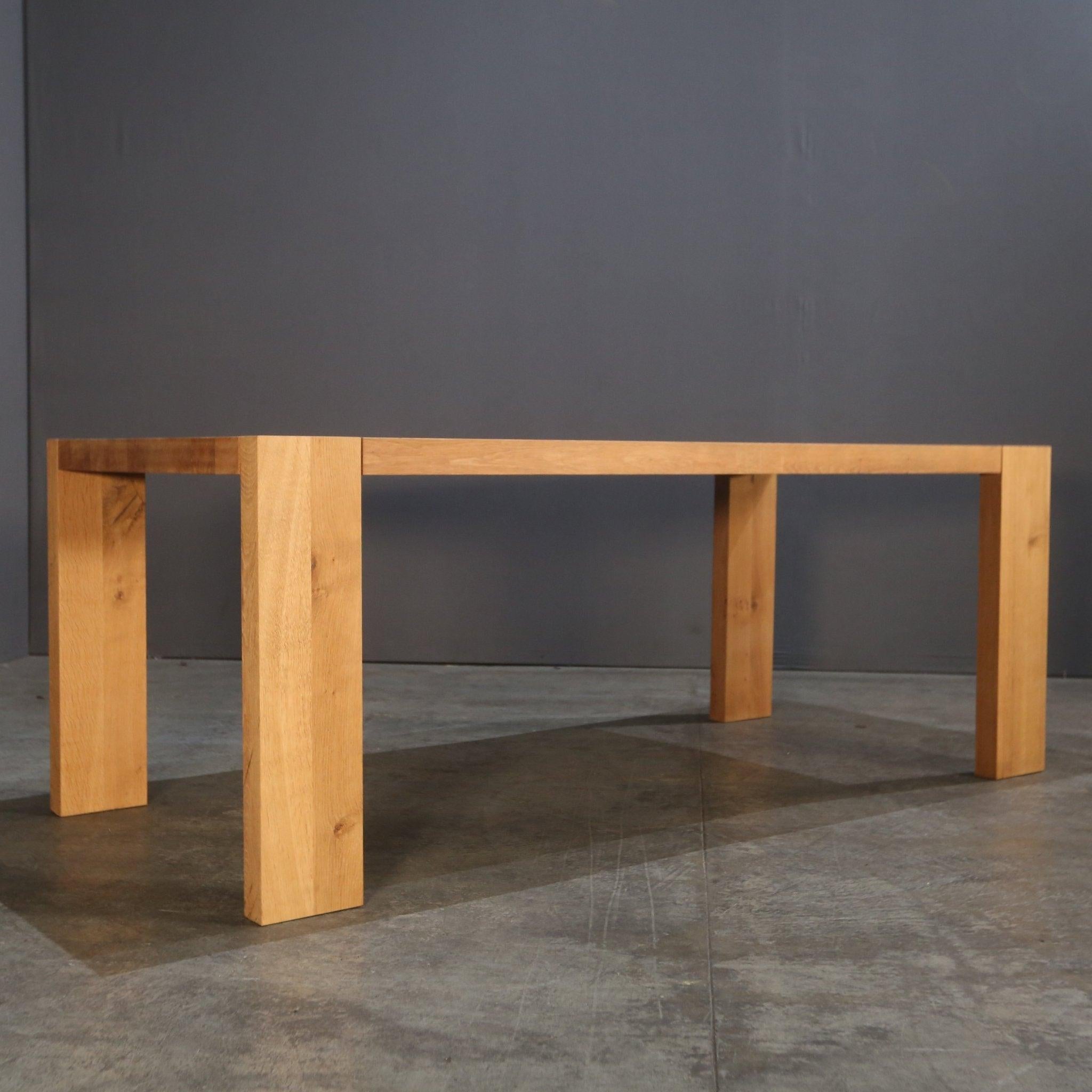 XXIe siècle et contemporain Table de salle à manger Londres TA17 de Philipp Mainzer