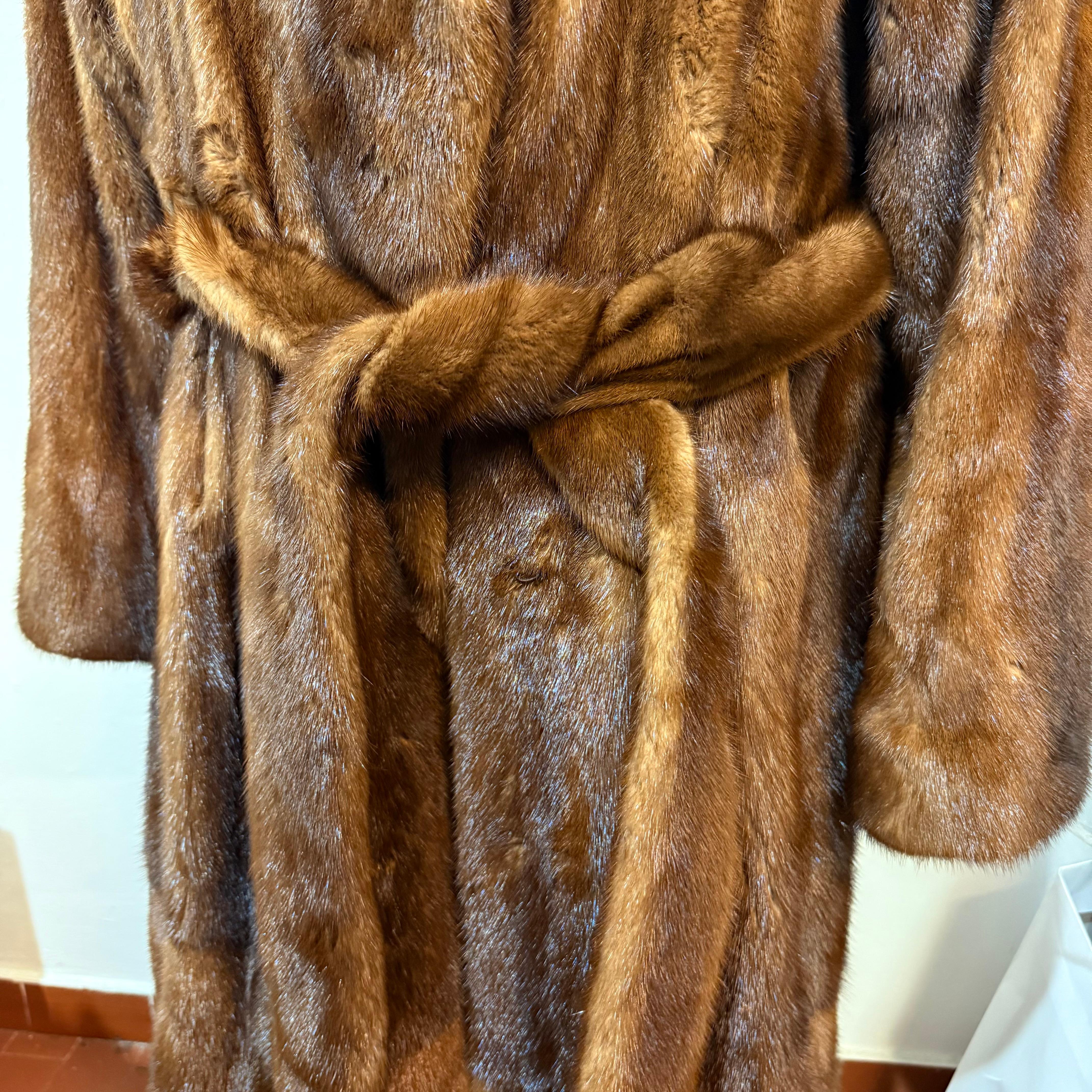 Tabak Brown Real Mink Long Fur Coat M in vendita 1