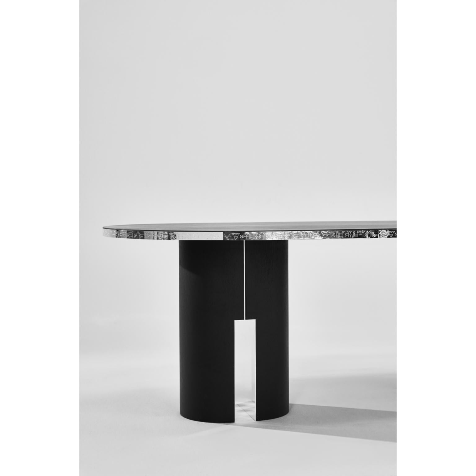 Tabarna Dining Table in Alpi Oak Veneer & Silver-Plated Brass by Marau Otro en venta