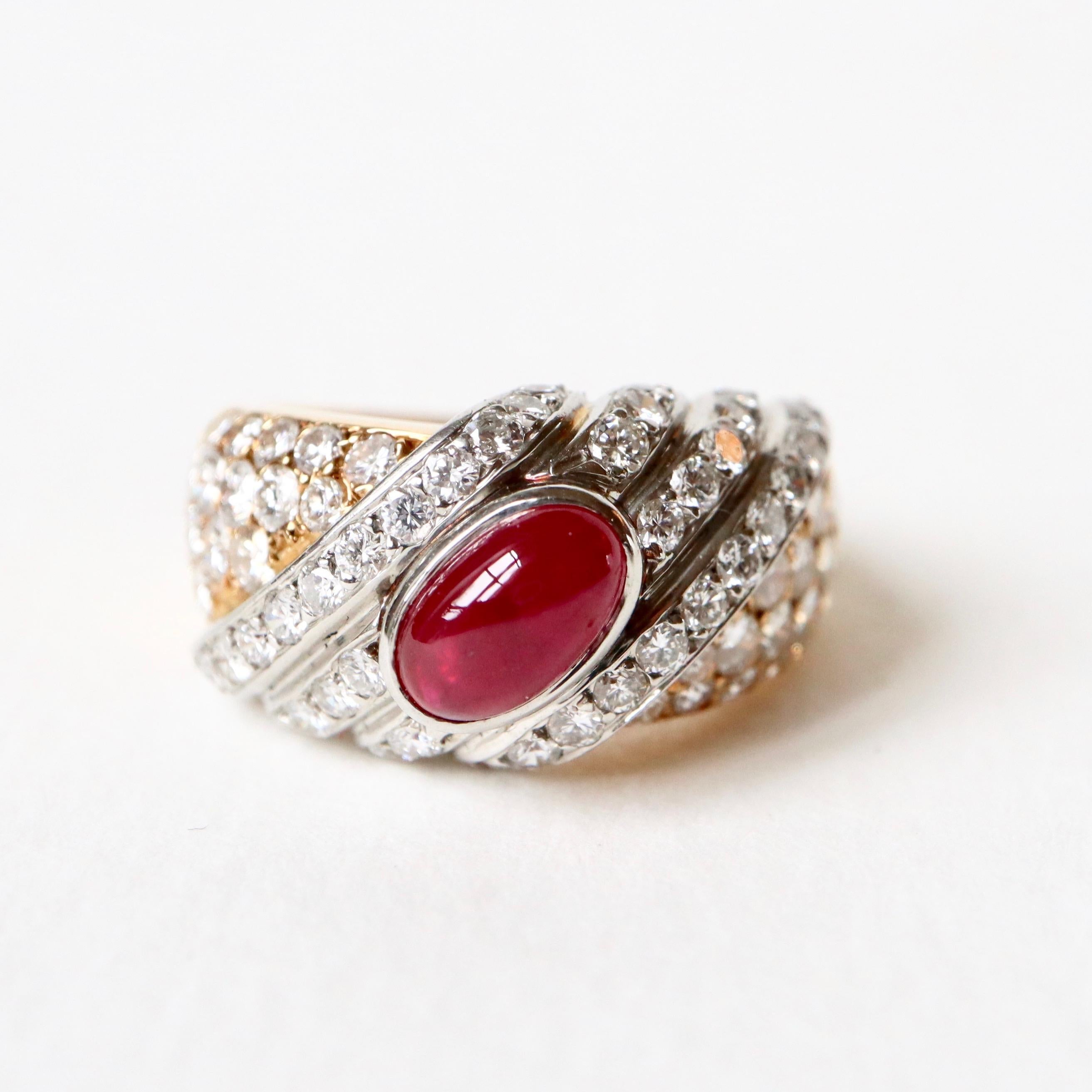 Tabbah Ring in 18 Karat Yellow Gold and Platinum Cabochon Ruby and Diamonds For Sale 3