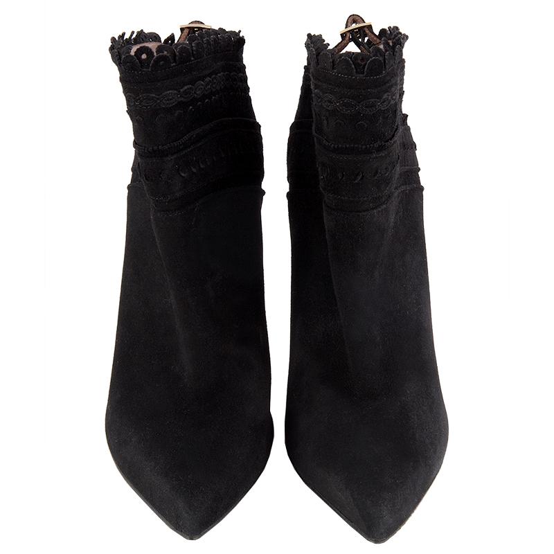 100% authentic Tabitha Simmons “Harmony” ankle boots in black suede leather. Have been worn and are in virtually new condition. Rubber sole attached.

Imprinted Size	38.5
Shoe Size	38.5
Inside Sole	25cm (9.8in)
Width	7.5cm (2.9in)
Heel	11.5cm