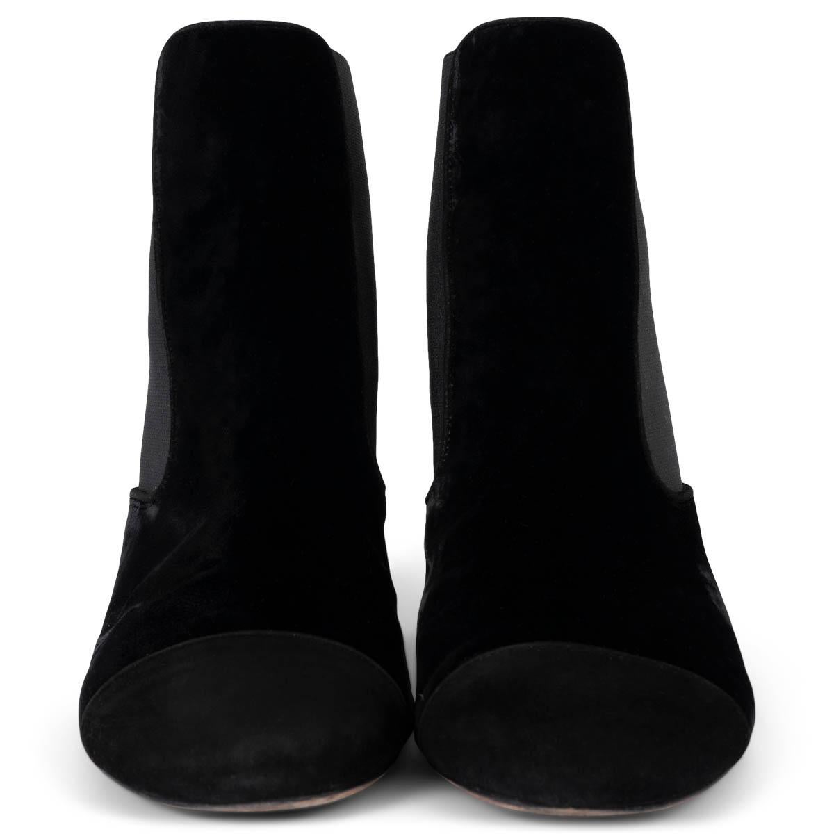 100% authentic Tabitha Simmons Kiki ankle-boots in black velvet with elastic inserts on the side and suede cap toe. Have been worn and are in excellent condition. 

Measurements
Imprinted Size	39.5
Shoe Size	39.5
Inside Sole	26.5cm