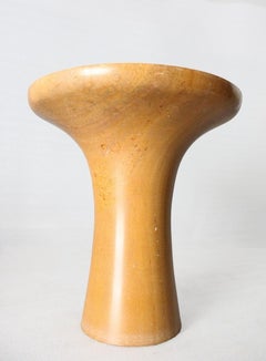 Tavolo Tabla in pietra Jaisalmer di Paul Mathieu per Stephanie Odegard