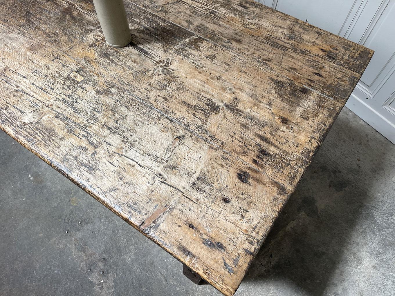 Chêne Table 1900 en chêne massif en vente
