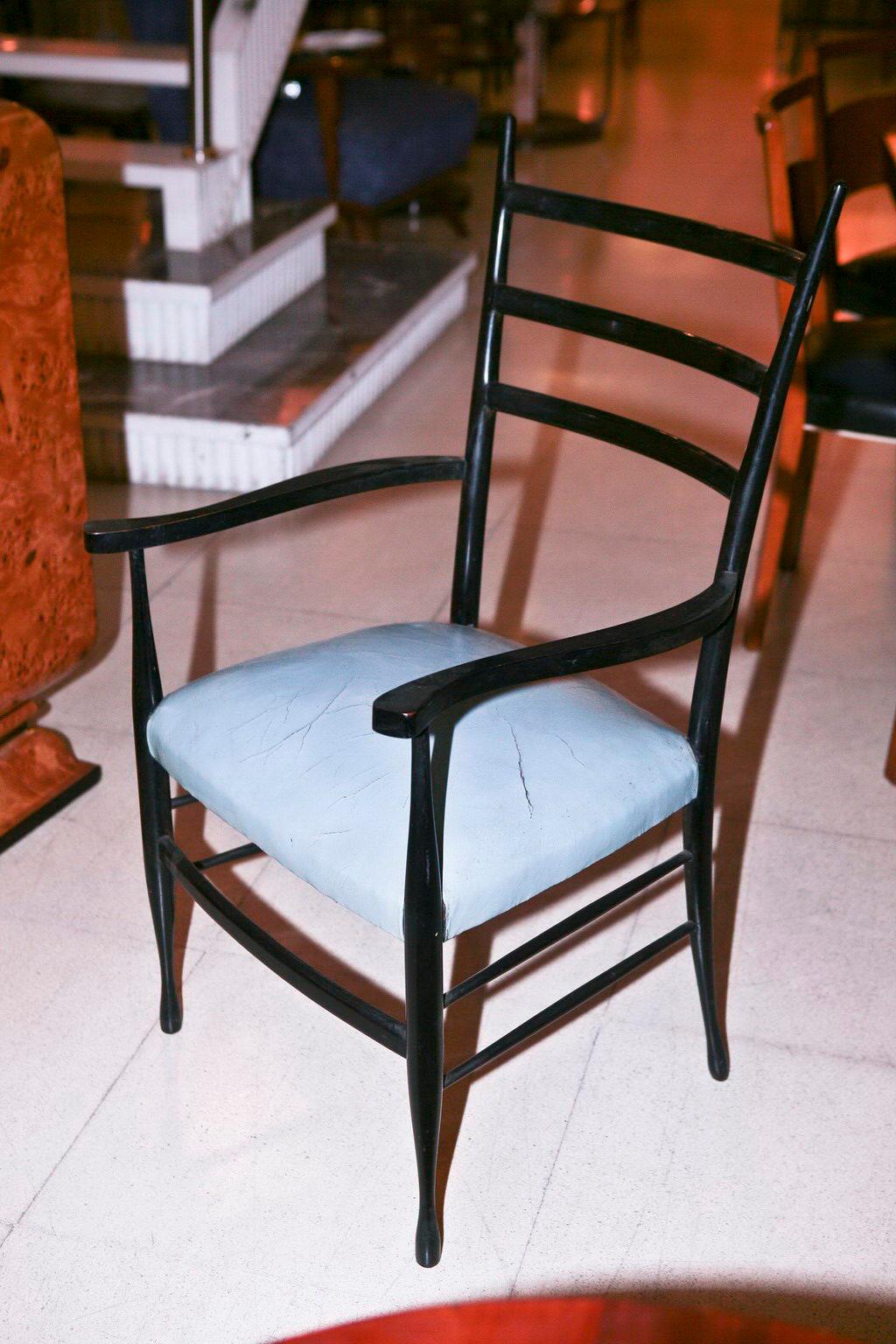 italien Table 8 personnes, 2 fauteuils et 6 chaises attribuées à Gio Ponti, 1965 en vente