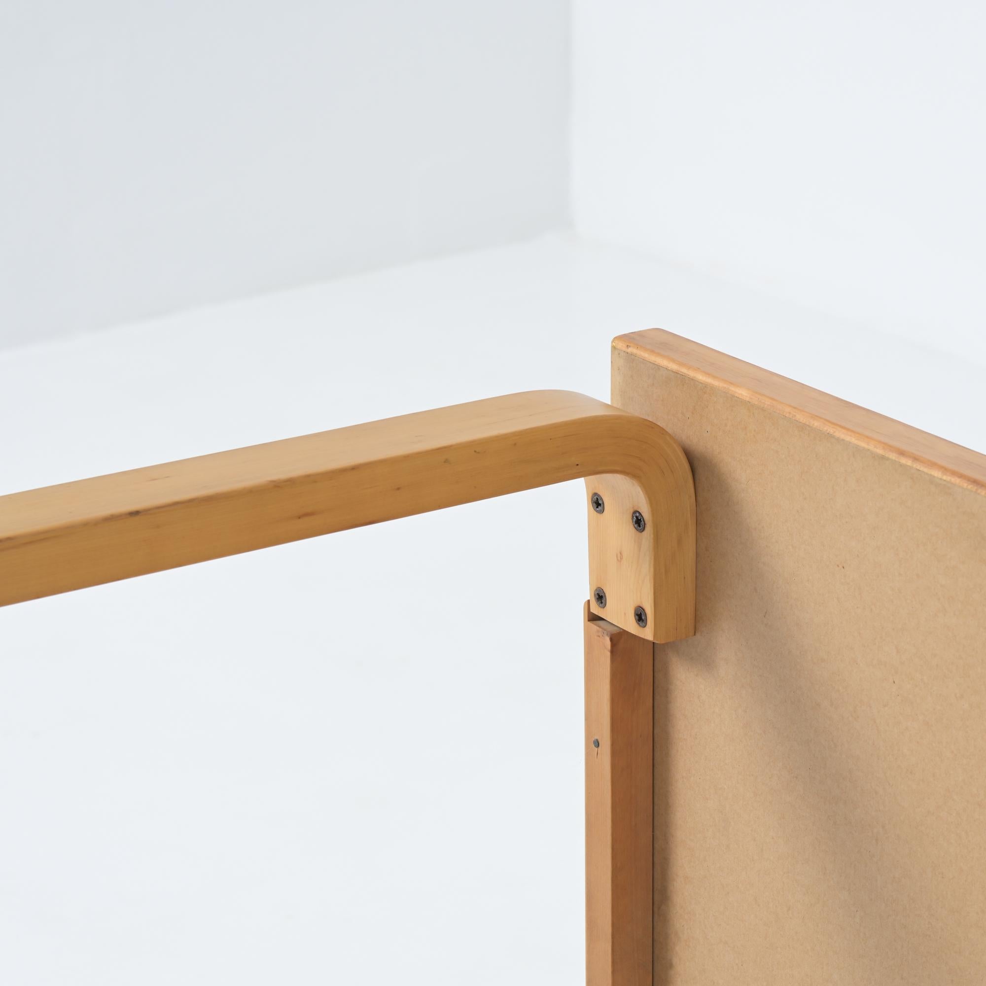 Table 81A by Alvar Aalto for Artek im Angebot 10