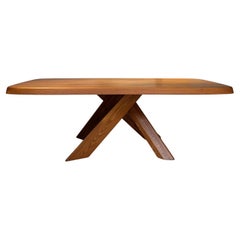 Table à dîner dite T35 Par Pierre Chapo en orme massif