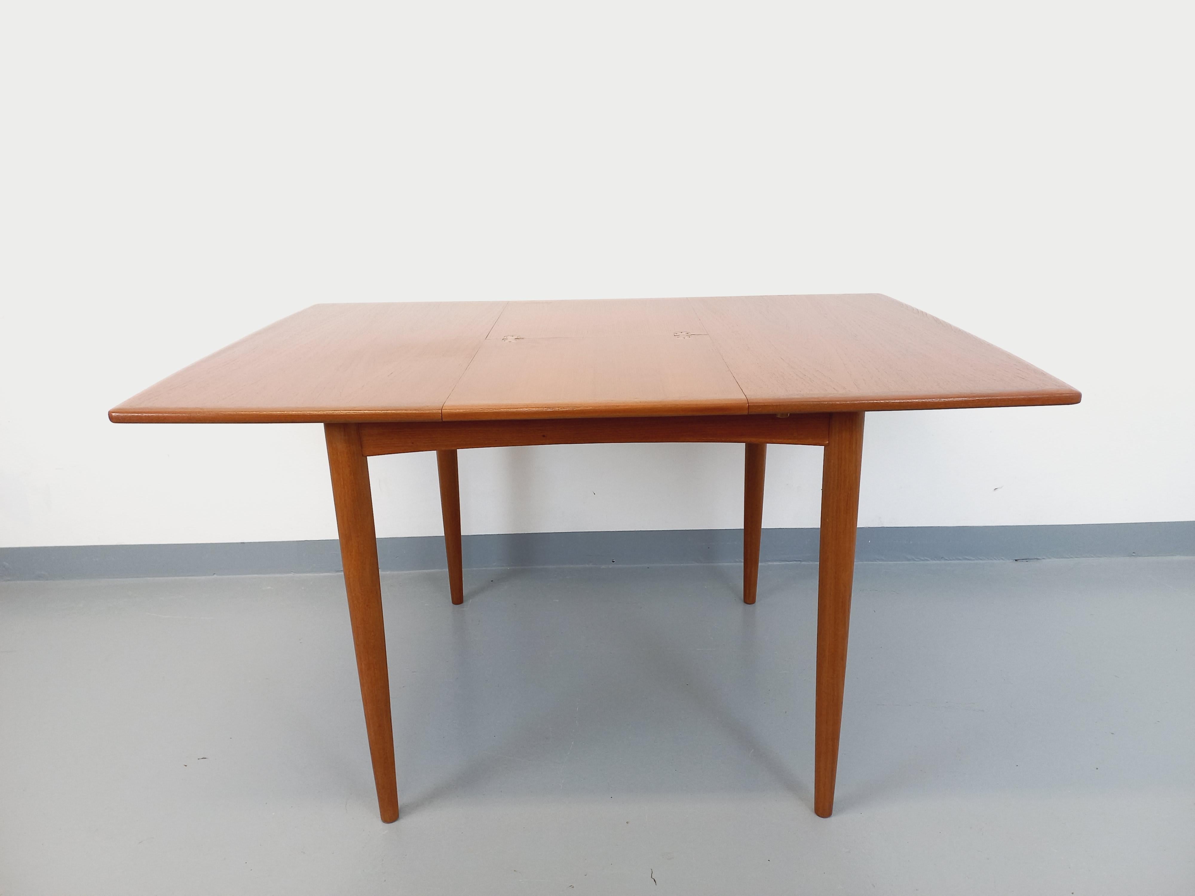 Scandinave Table à manger carrée scandinave vintage des années 50 60 en teck avec rallonge