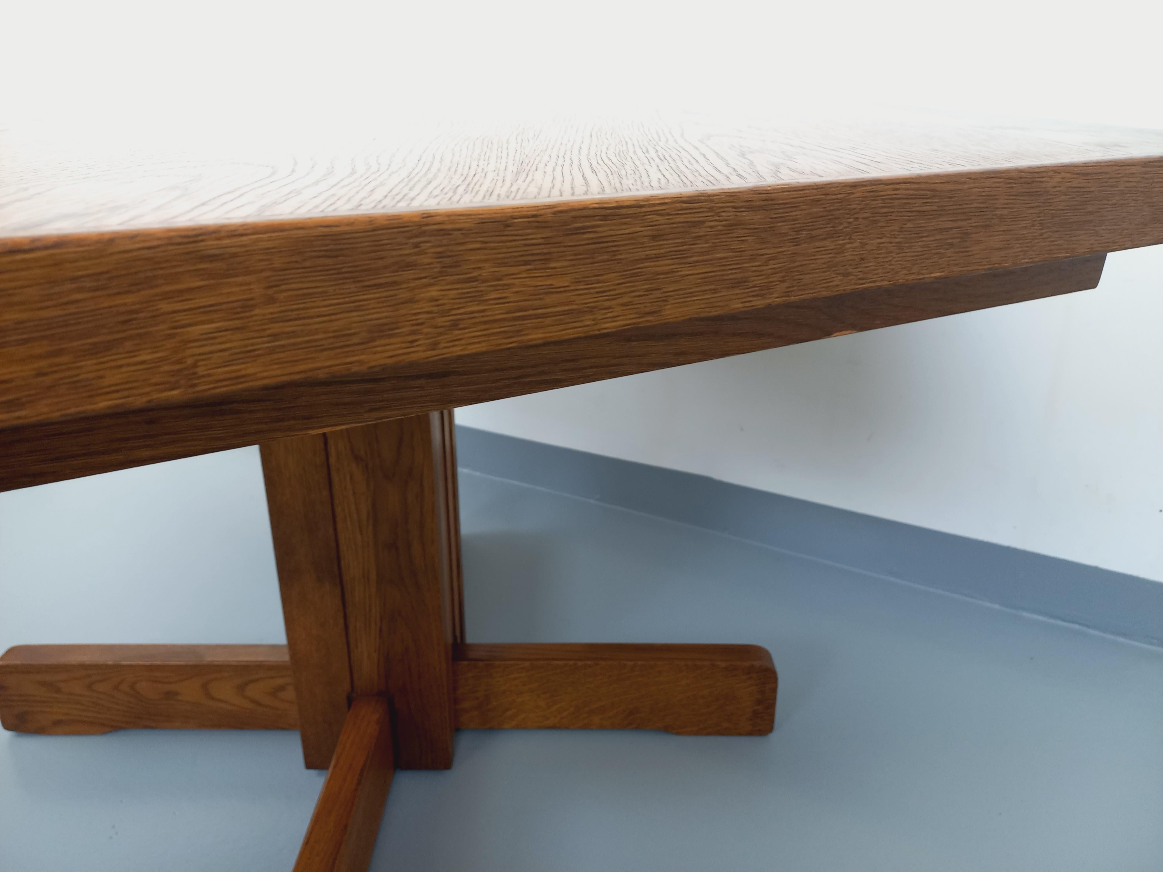 Table à manger hexagonale vintage des années 80 en bois de chêne Bon état - En vente à BESANÇON, FR